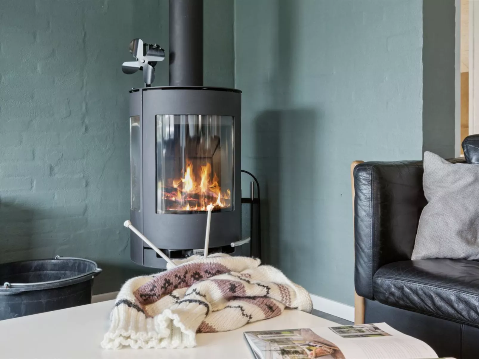 "Akira" - 250m from the sea-Inside