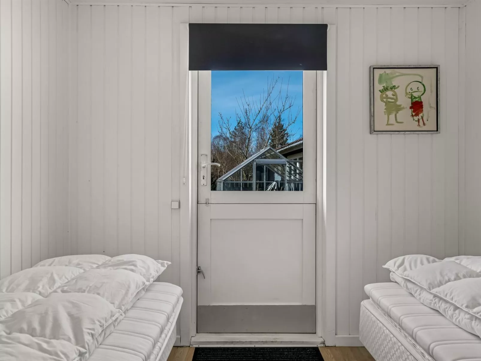 "Randulf" -  from the sea-Dedans