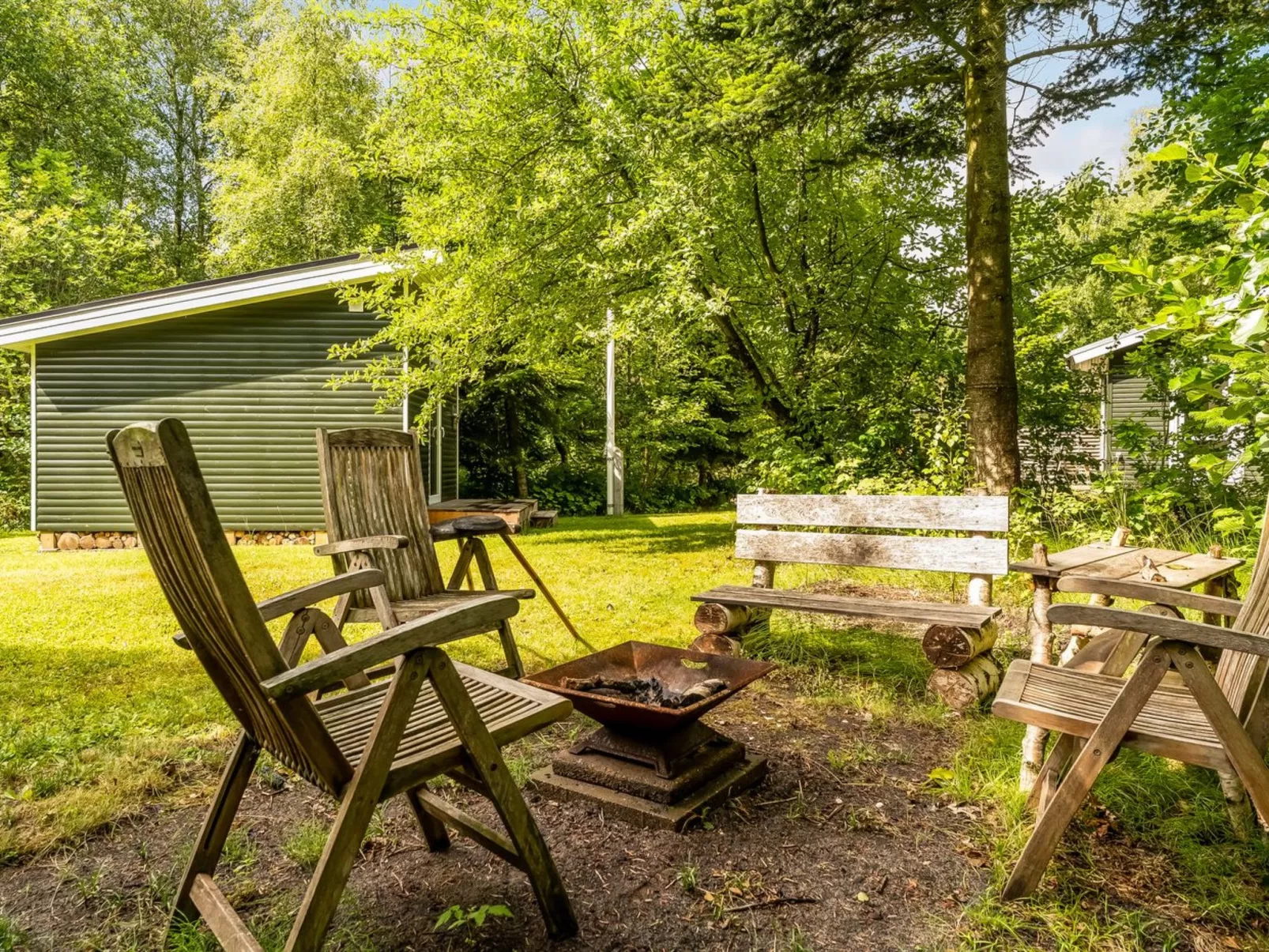 "Elisabete" - 200m to the fjord-Outside