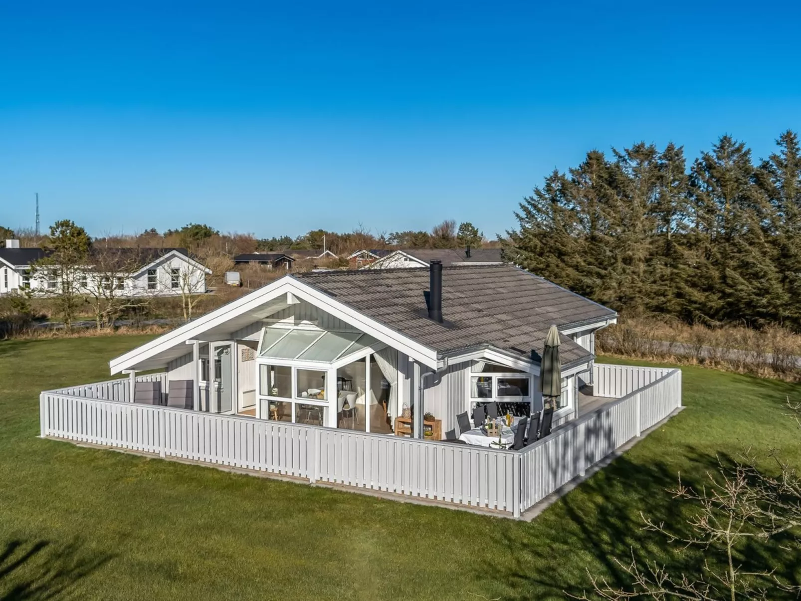 "Henri" - 1.2km from the sea-Outside