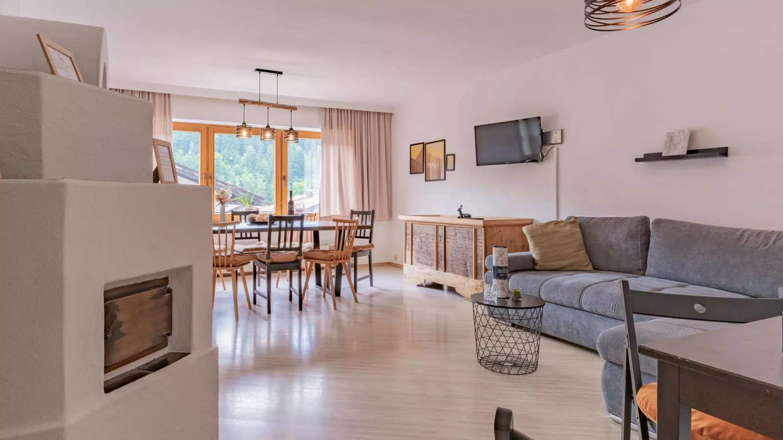 Tirola Stadl Lois-Living room