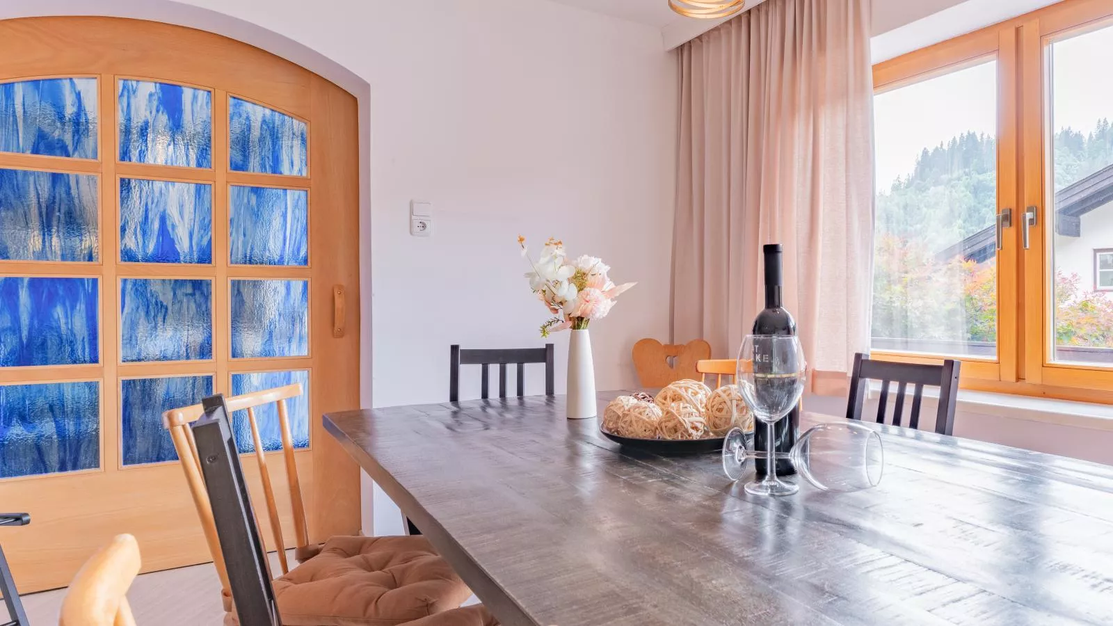 Tirola Stadl Lois-Dining room