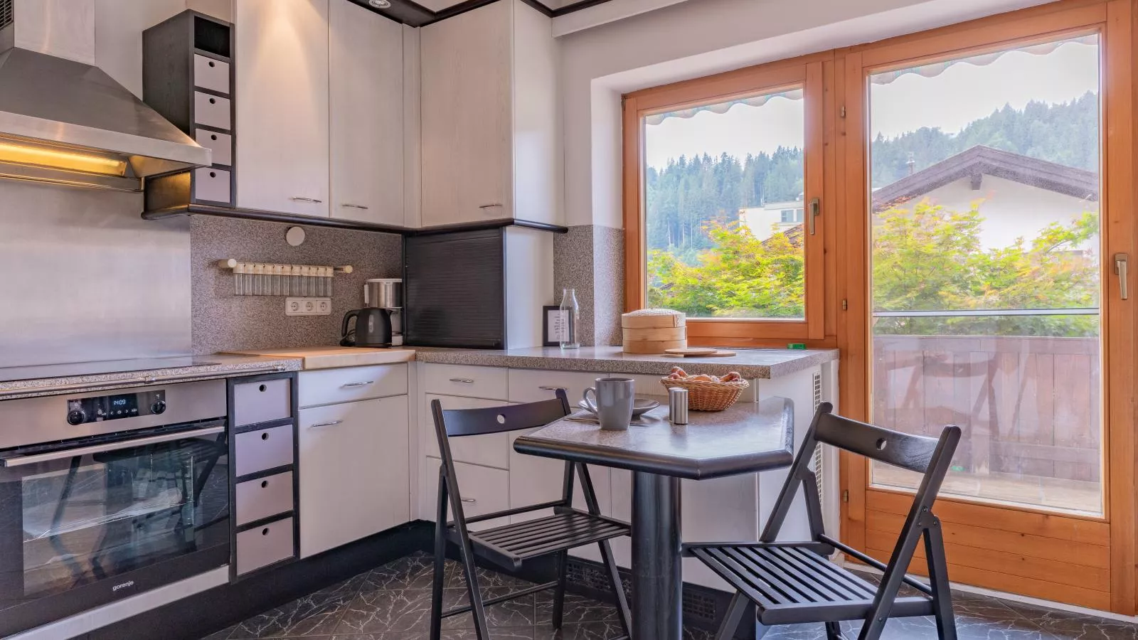Tirola Stadl Lois-Kitchen
