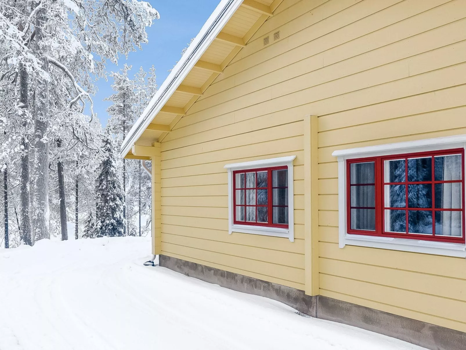 Sallan panparkstie 14 b-Dedans