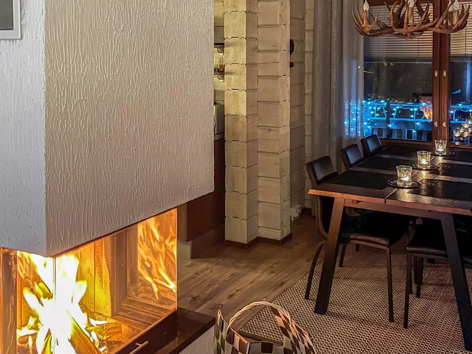 Vuosselinkulma 4-Dedans