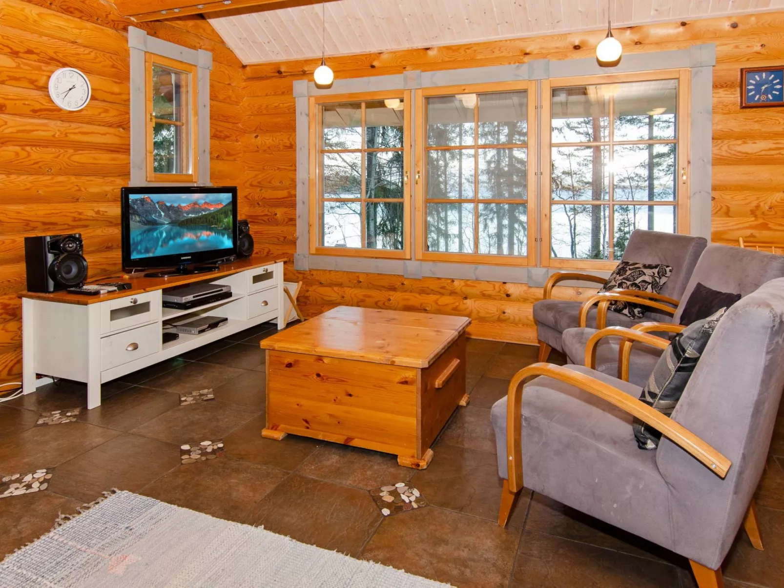 Amero purnu 3-Dedans