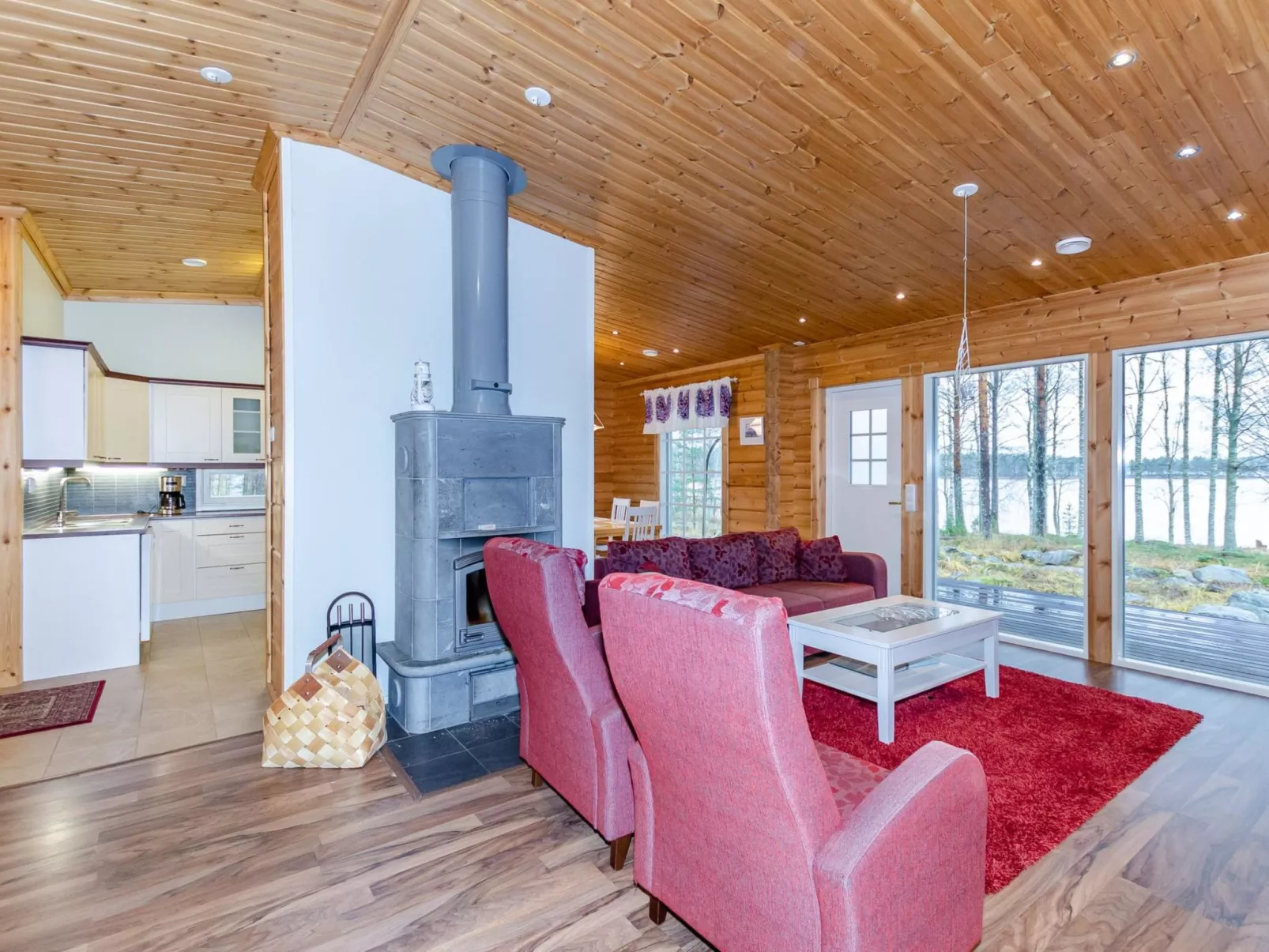 Kolin mesikämmen-Dedans