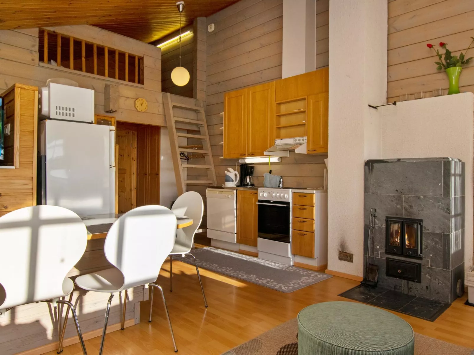 Gasthalla a paritalo-Dedans