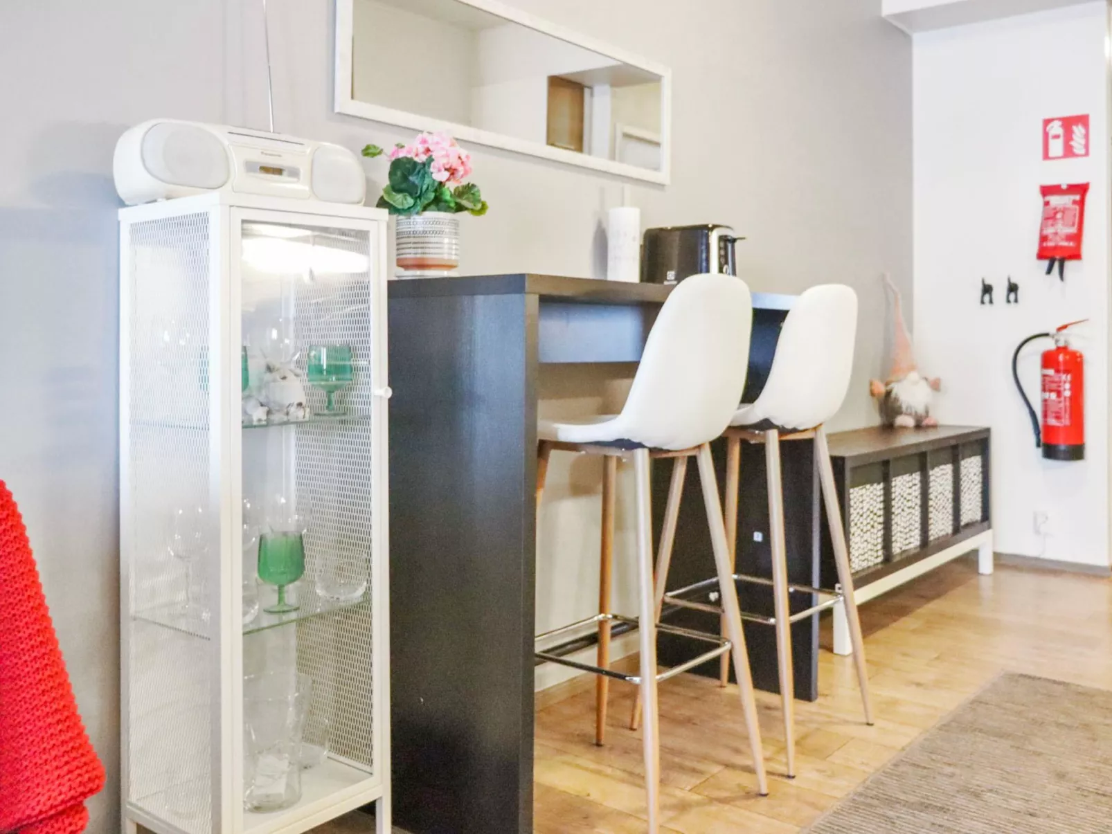 Skivillas 47 ukkohalla (a3)-Dedans