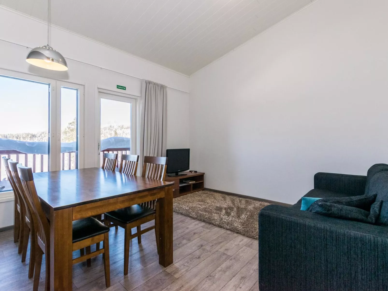 Skivillas 61 ukkohalla (b10)-Dedans