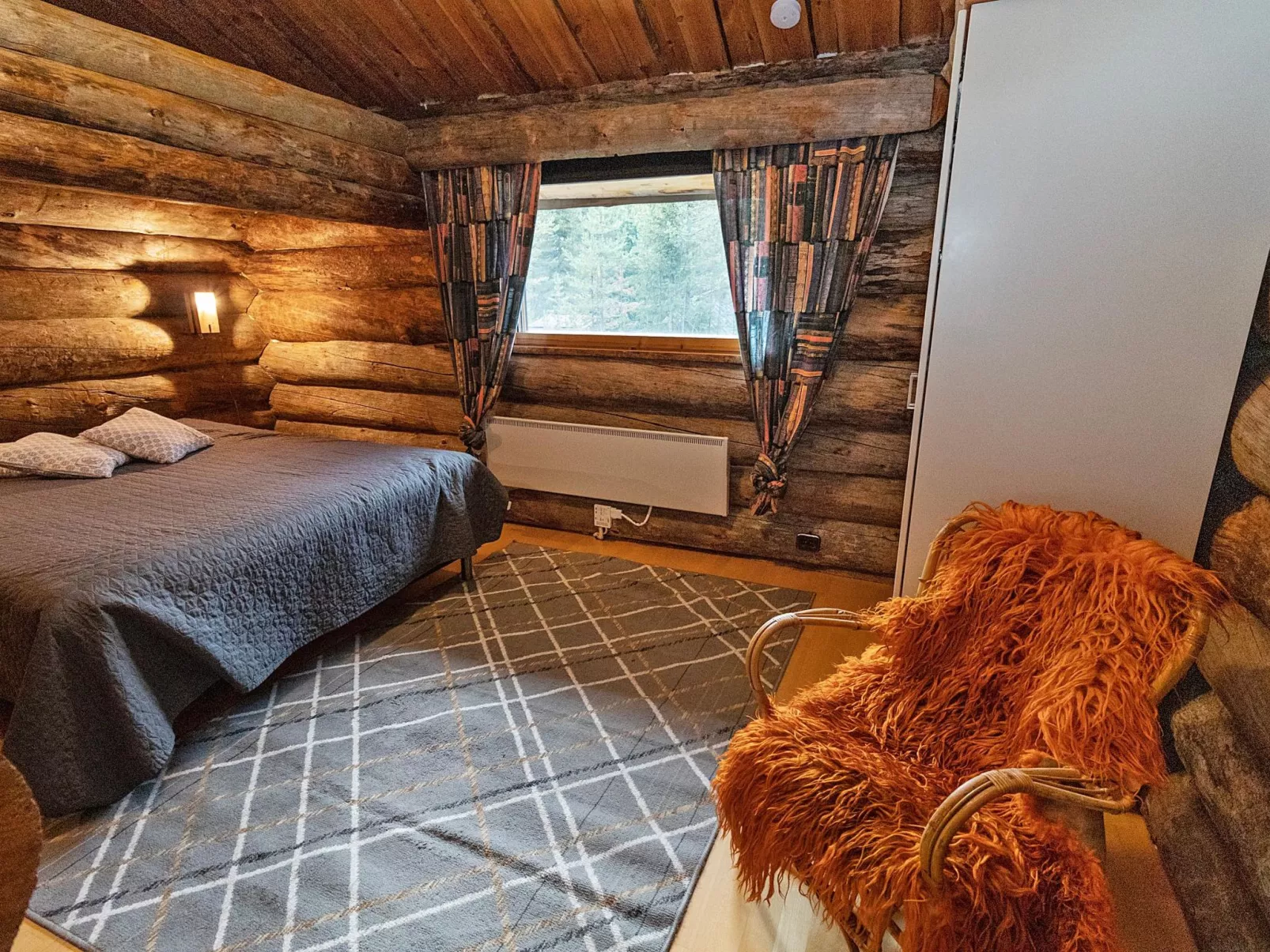 Agenttimajat 2-Dedans