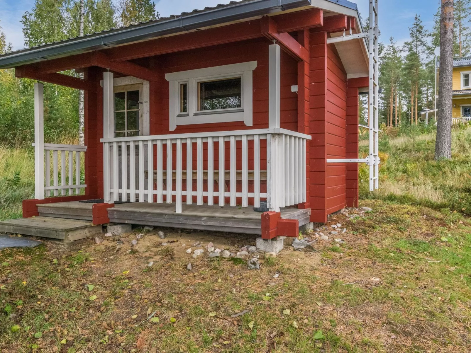 Kartanohuvila-Inside