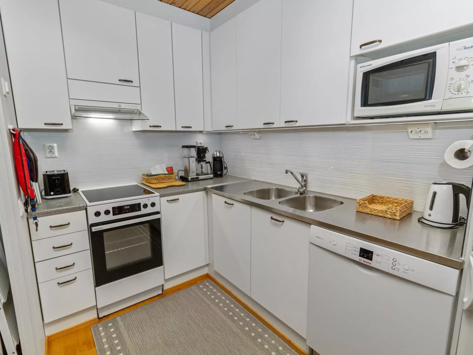 Karhunvartijanmaja d4-Inside