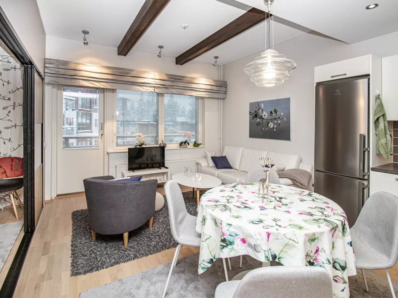 Kelotähti a 11-Inside