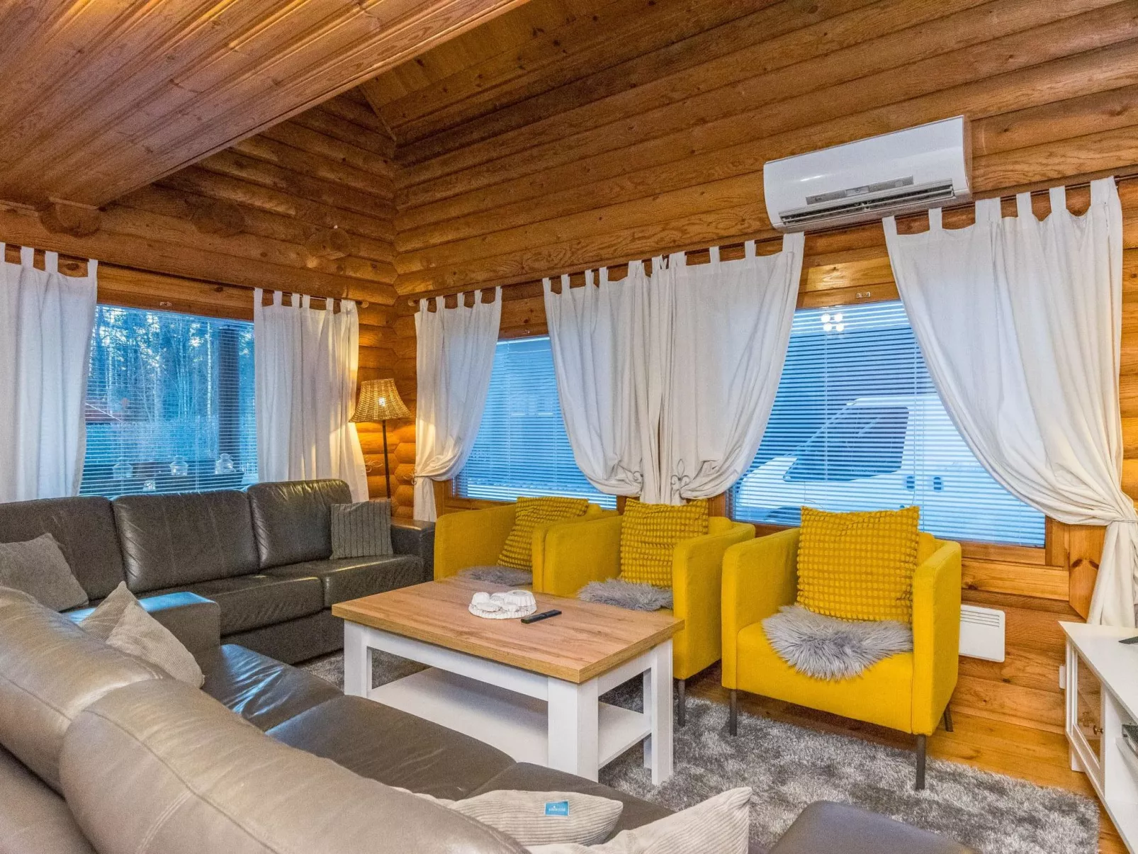 Kaivoskartano-Drinnen