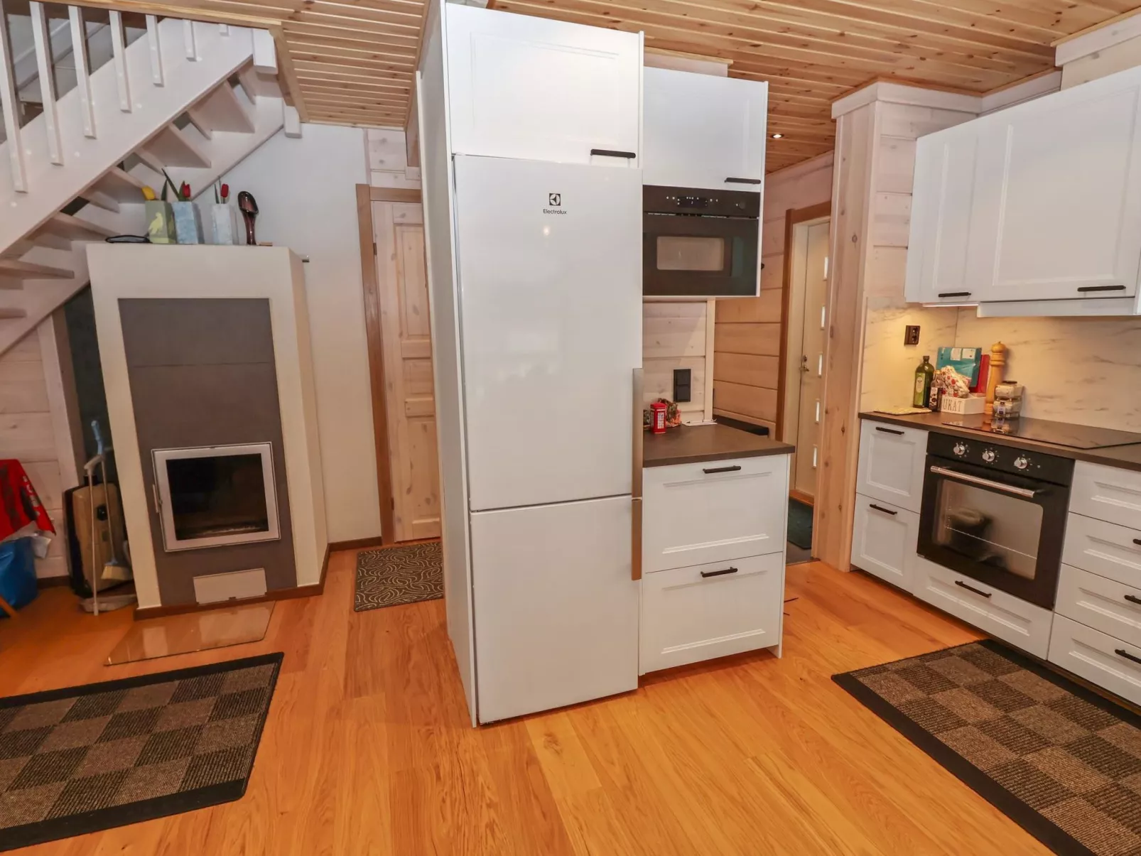 Huvila tornionjoen rannalla-Dedans