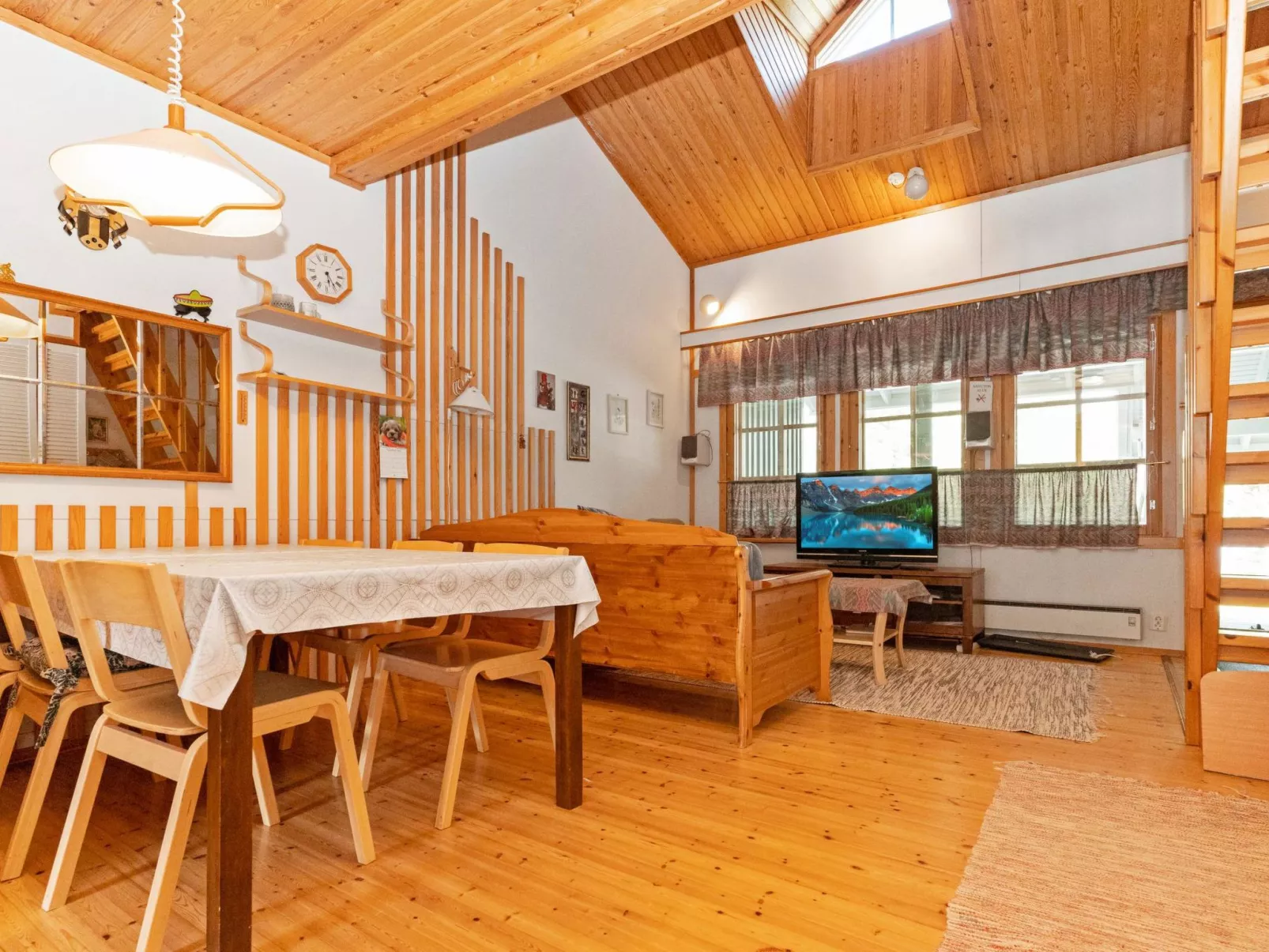 Lomakivakka b6-Dedans