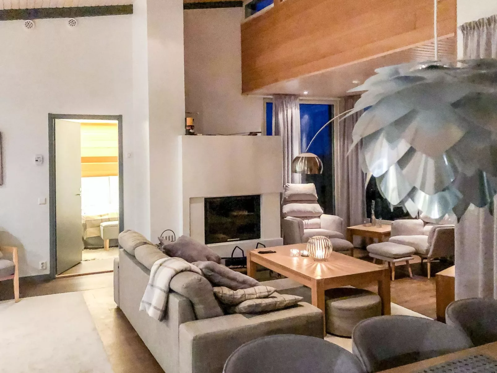 Rukavuorenhuippu 23 a-Dedans