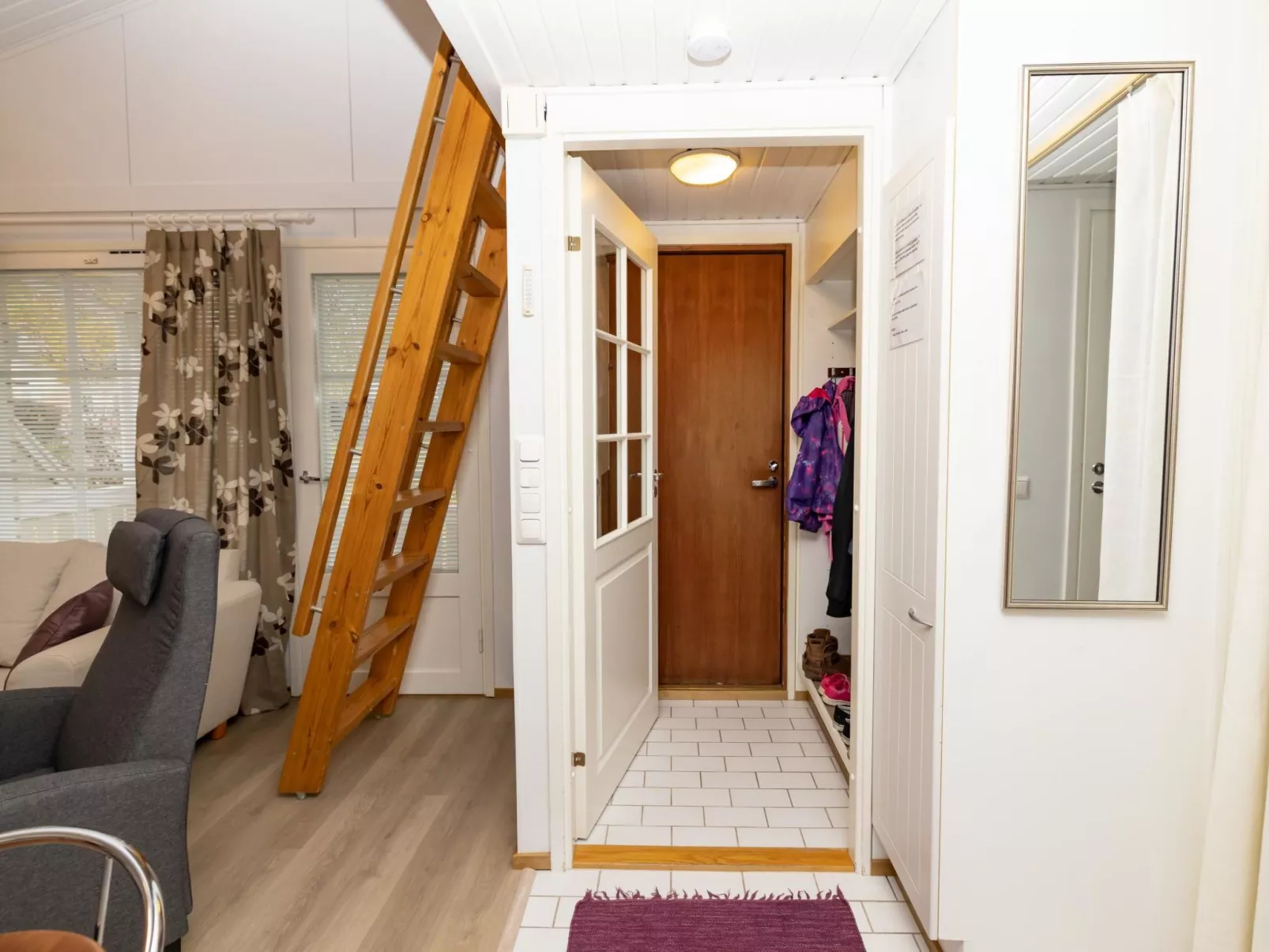 Koivukuja, katinkullantie-Dedans