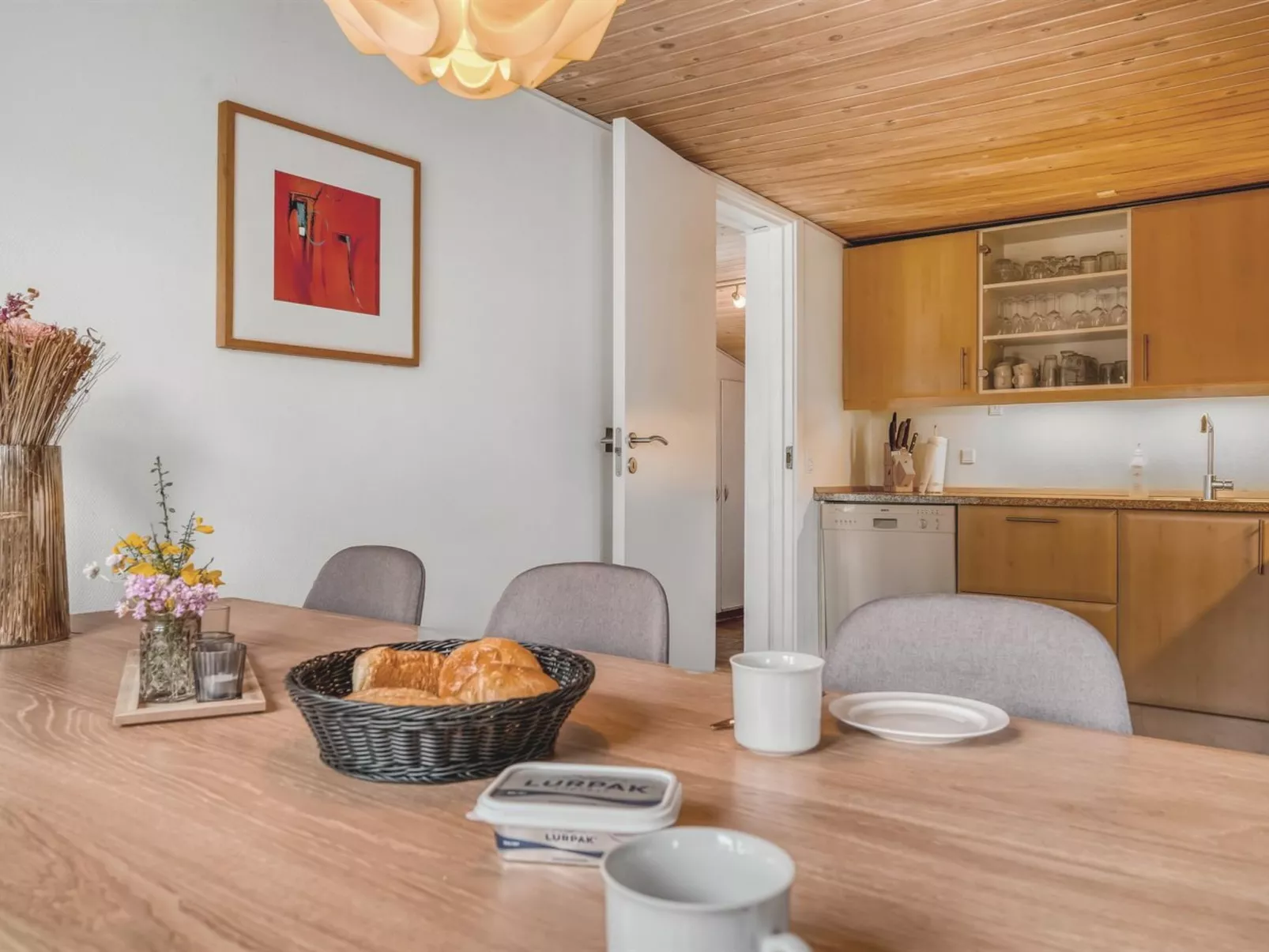 "Aku" - 700m from the sea-Dedans