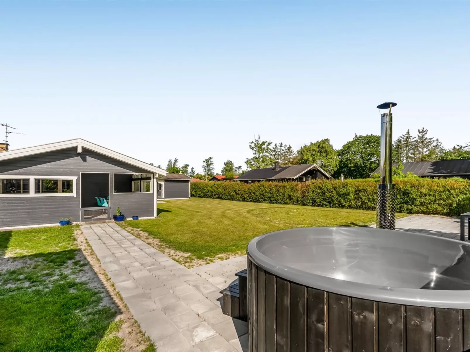 "Rathi" -  from the sea-Drinnen