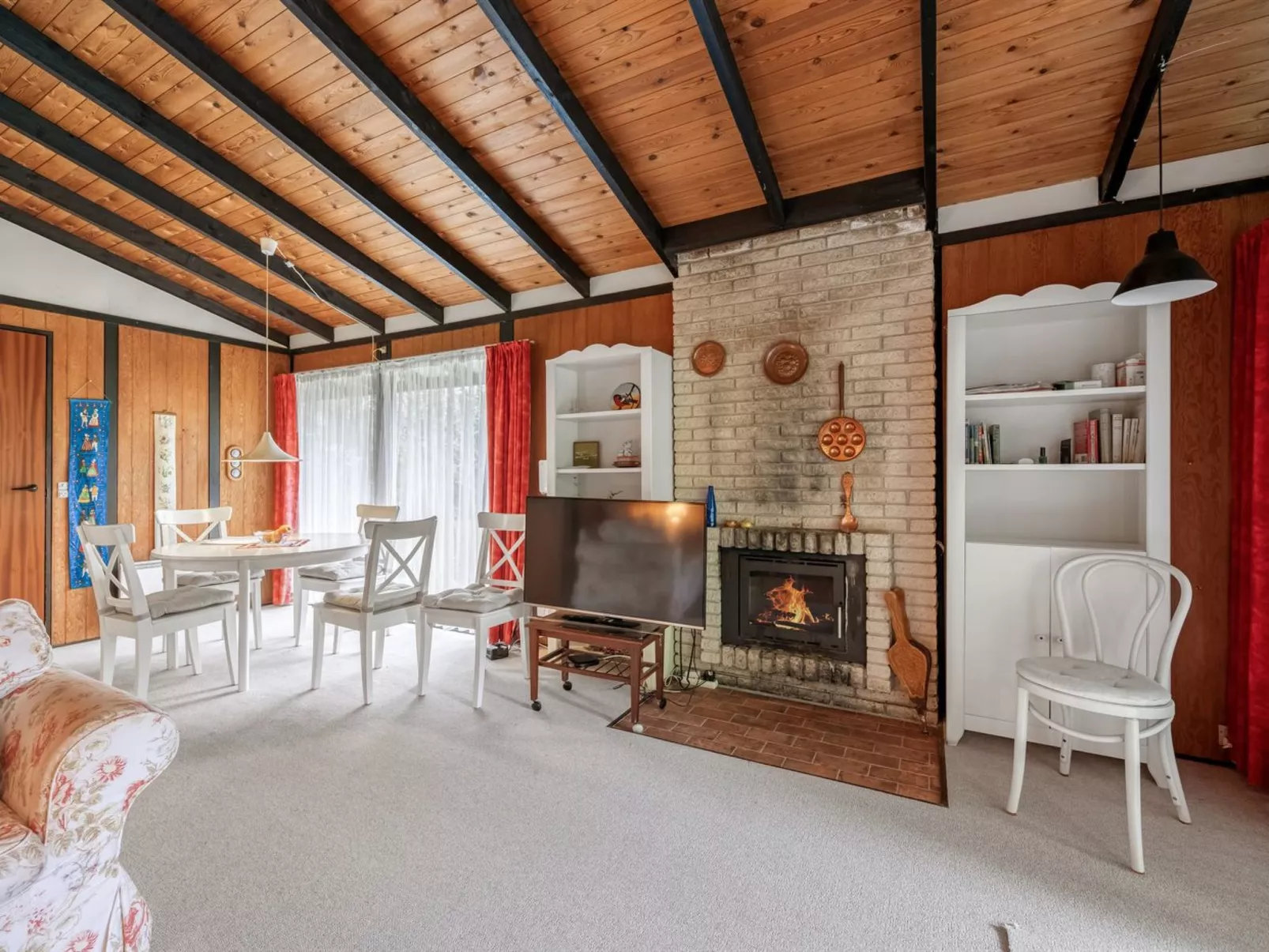 "Aatos" - 150m from the sea-Drinnen