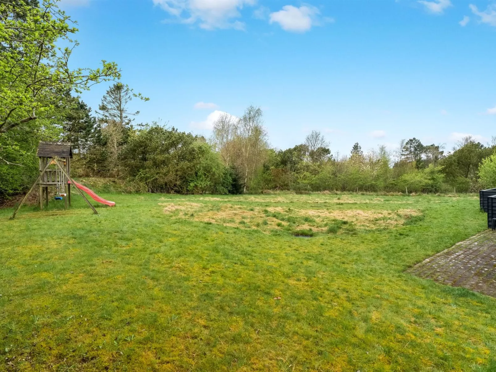 "Ginne" - 1km to the fjord-Outside