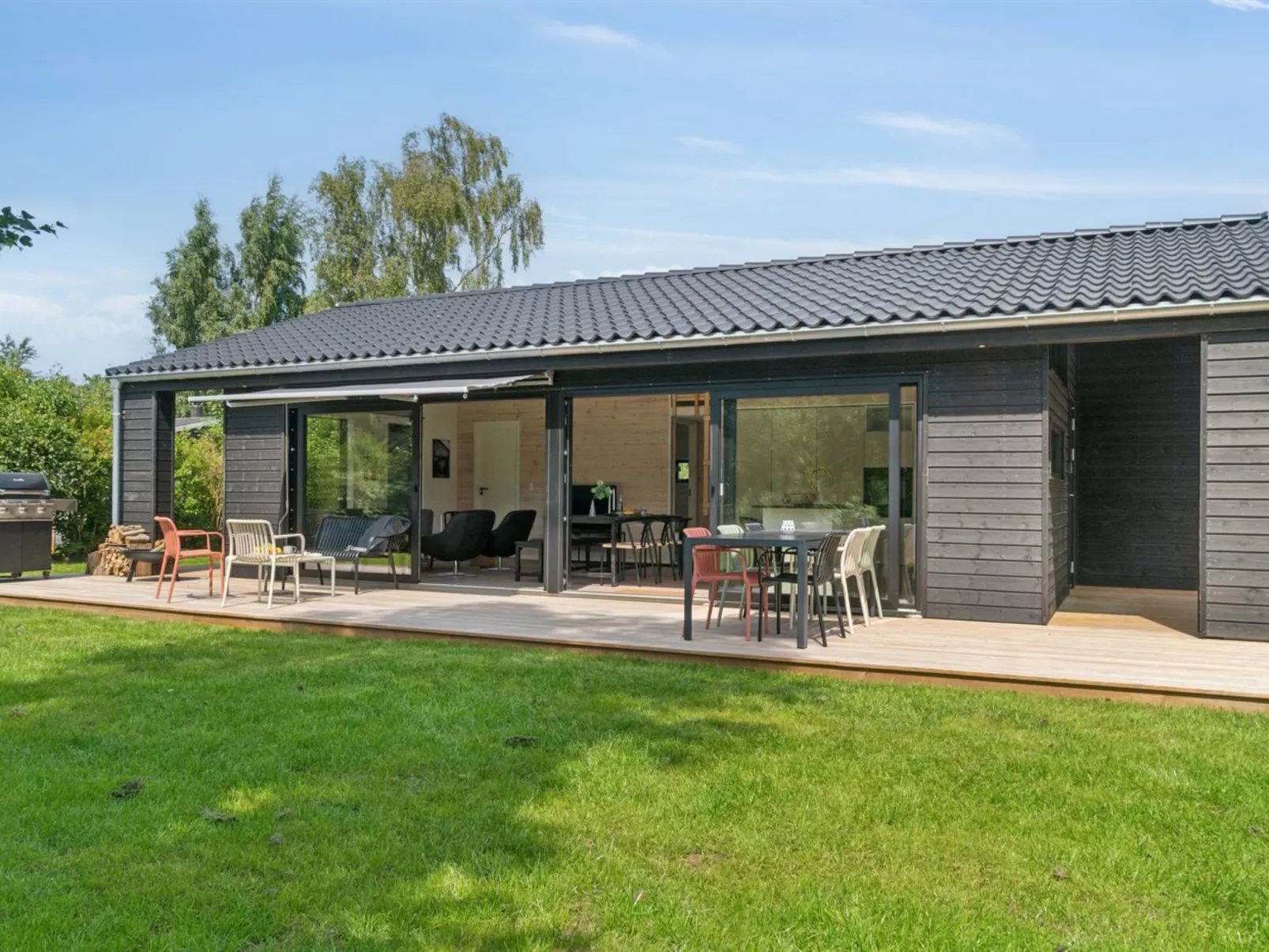 "Herulf" - 450m from the sea-Outside