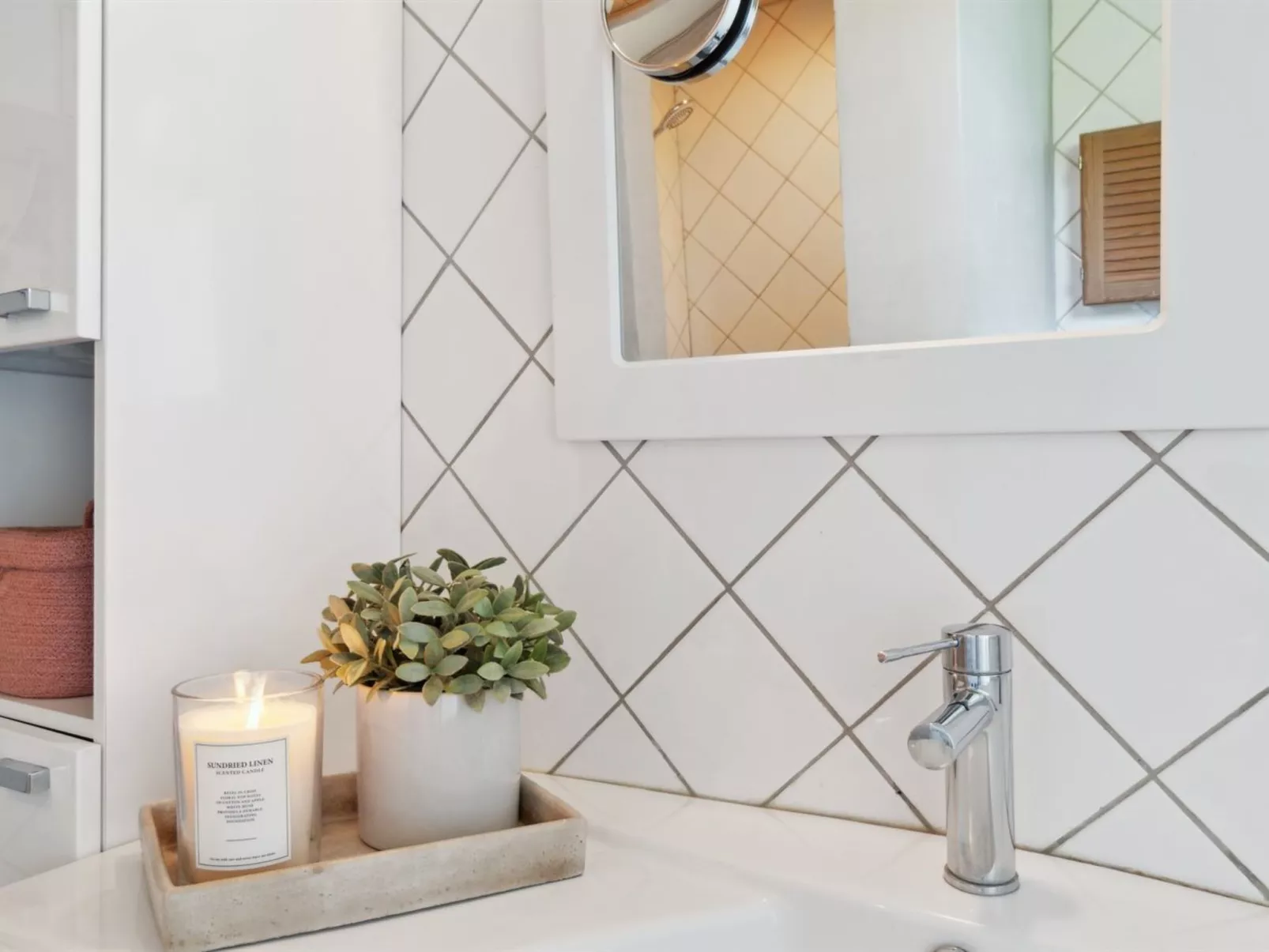 "Annabeth" - 850m from the sea-Inside