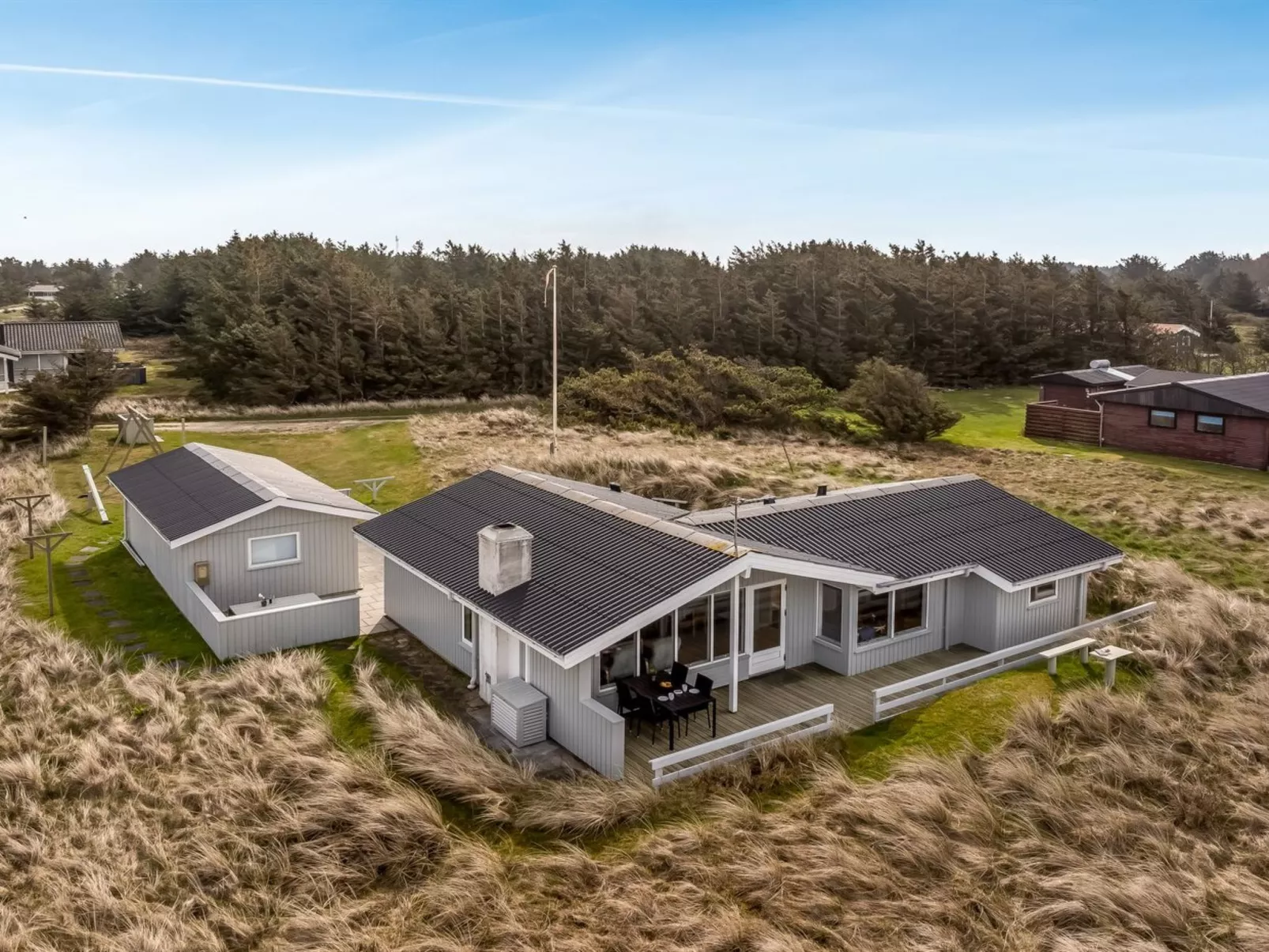 "Fridgerd" - 300m from the sea-Outside