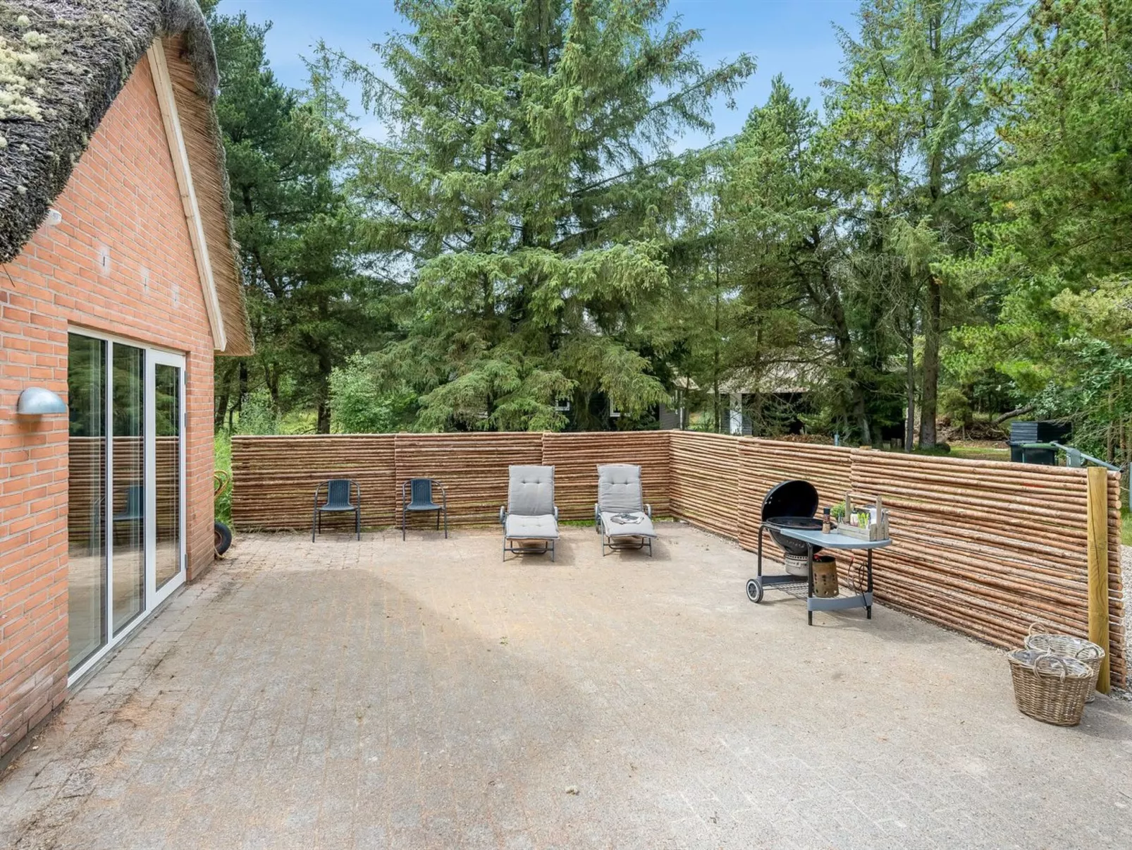 "Batsha" - 1.7km from the sea-Dehors