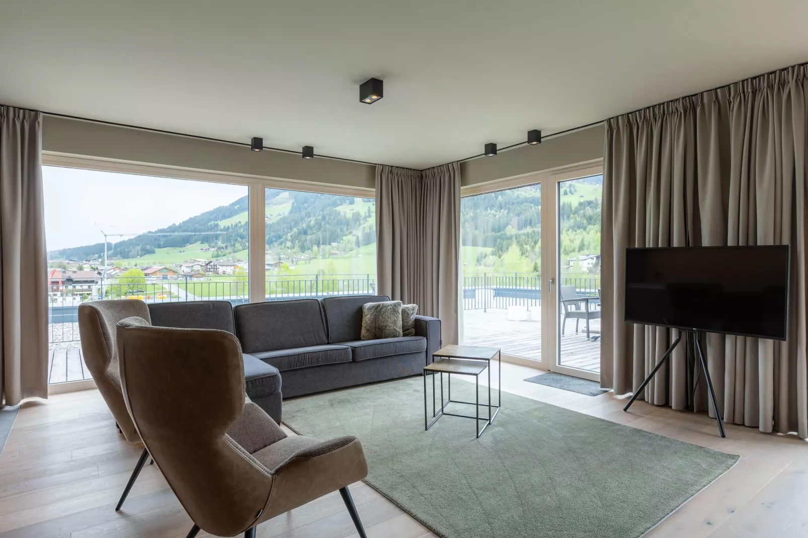 Berg & Golf Apartments Westendorf 4-Living room