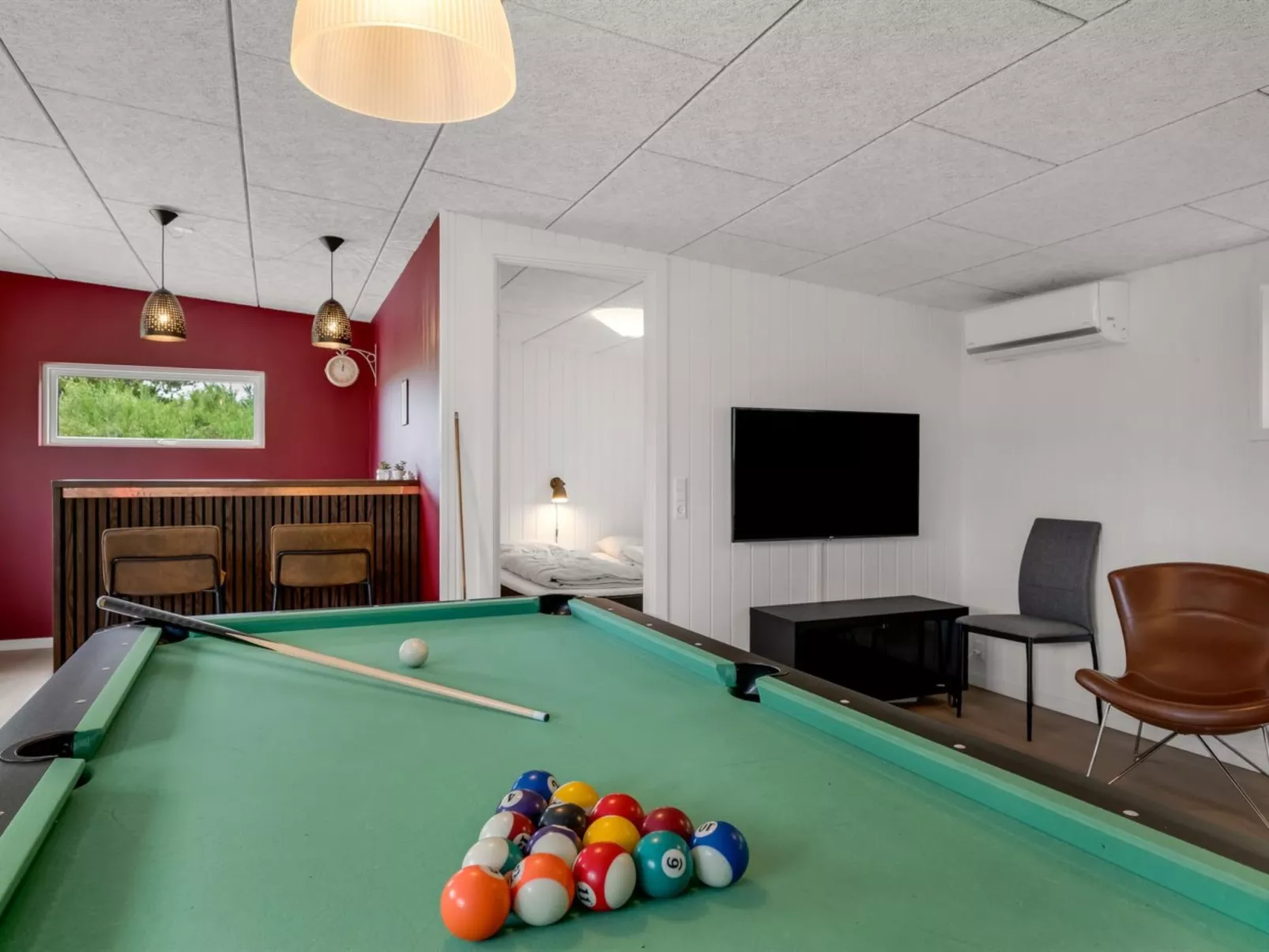 "Gadde" - 100m to the fjord-Inside