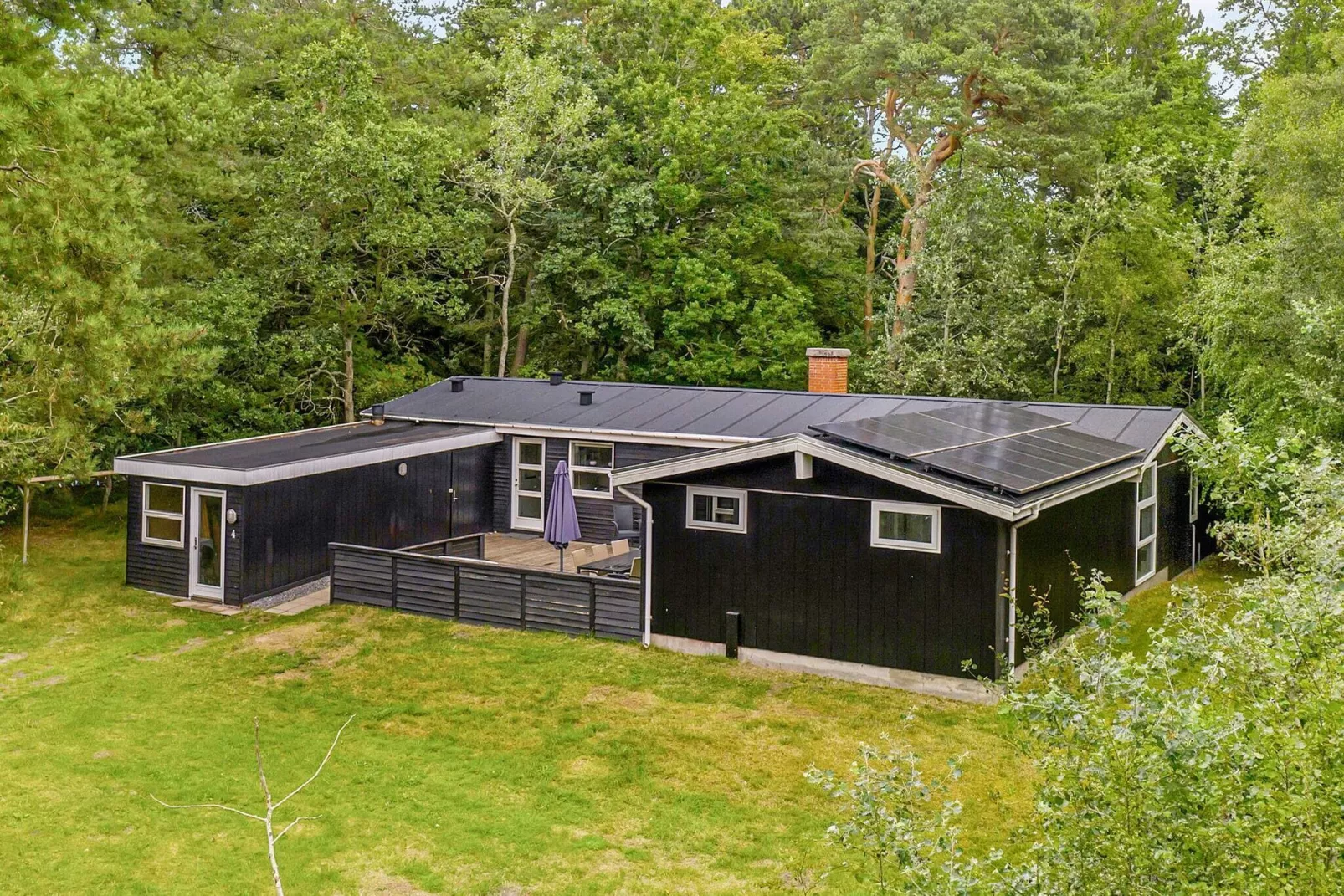 10 person holiday home in Hadsund-Outdoor
