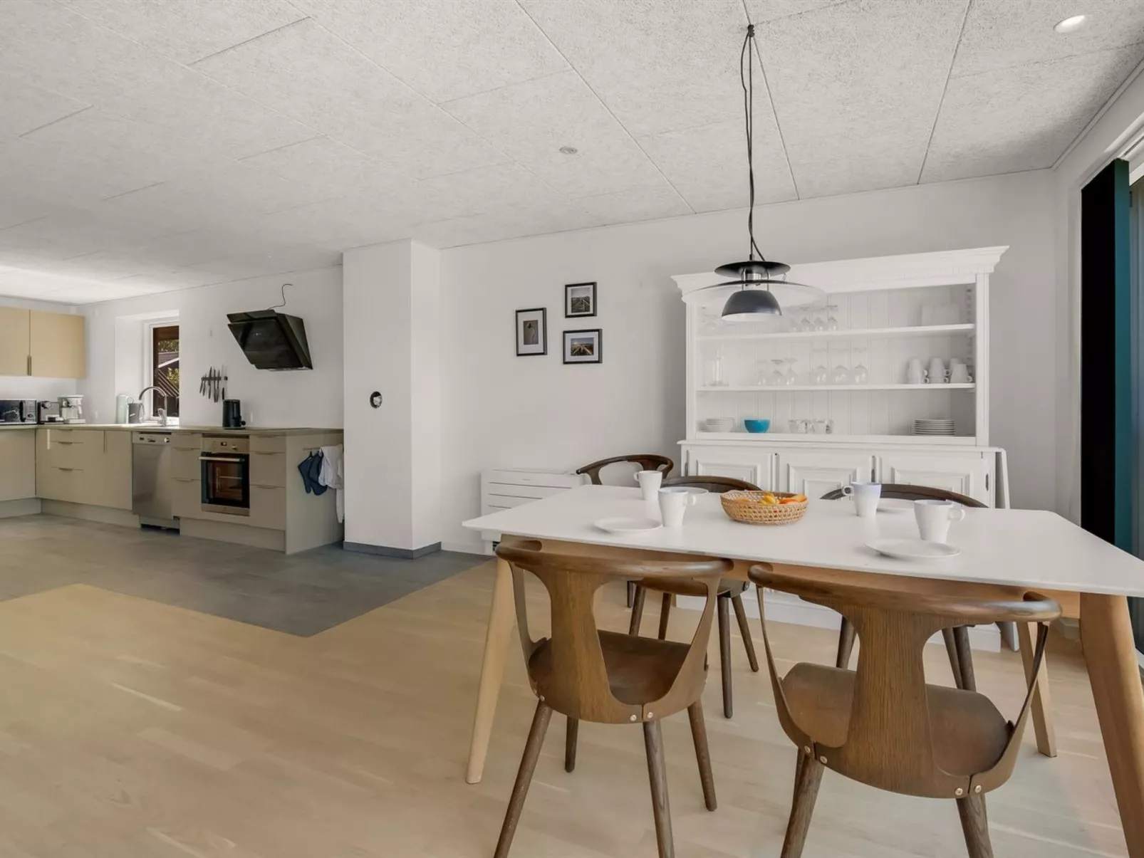 "Abel" - 250m from the sea-Inside