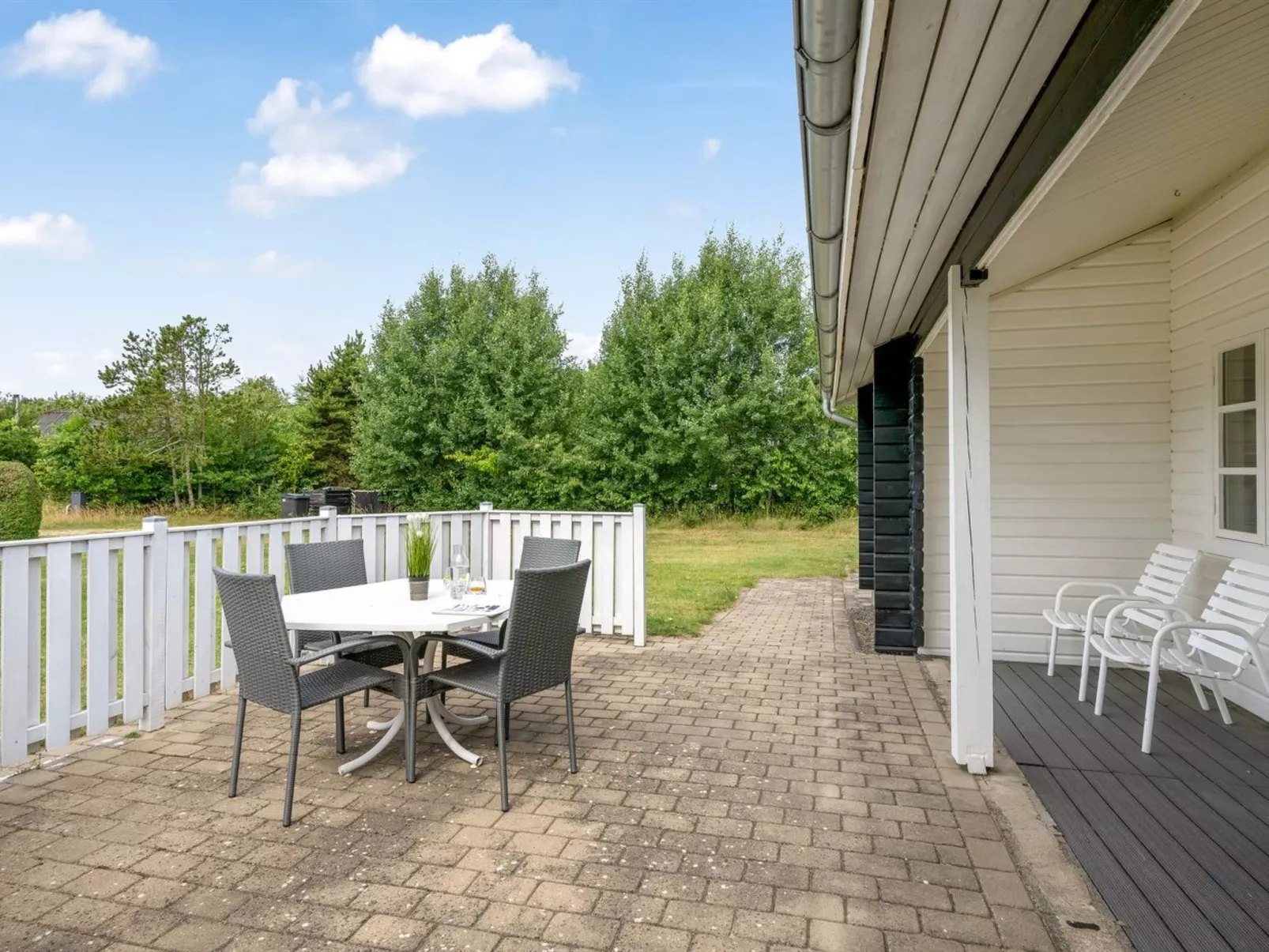 "Blesse" - 500m to the fjord-Draußen