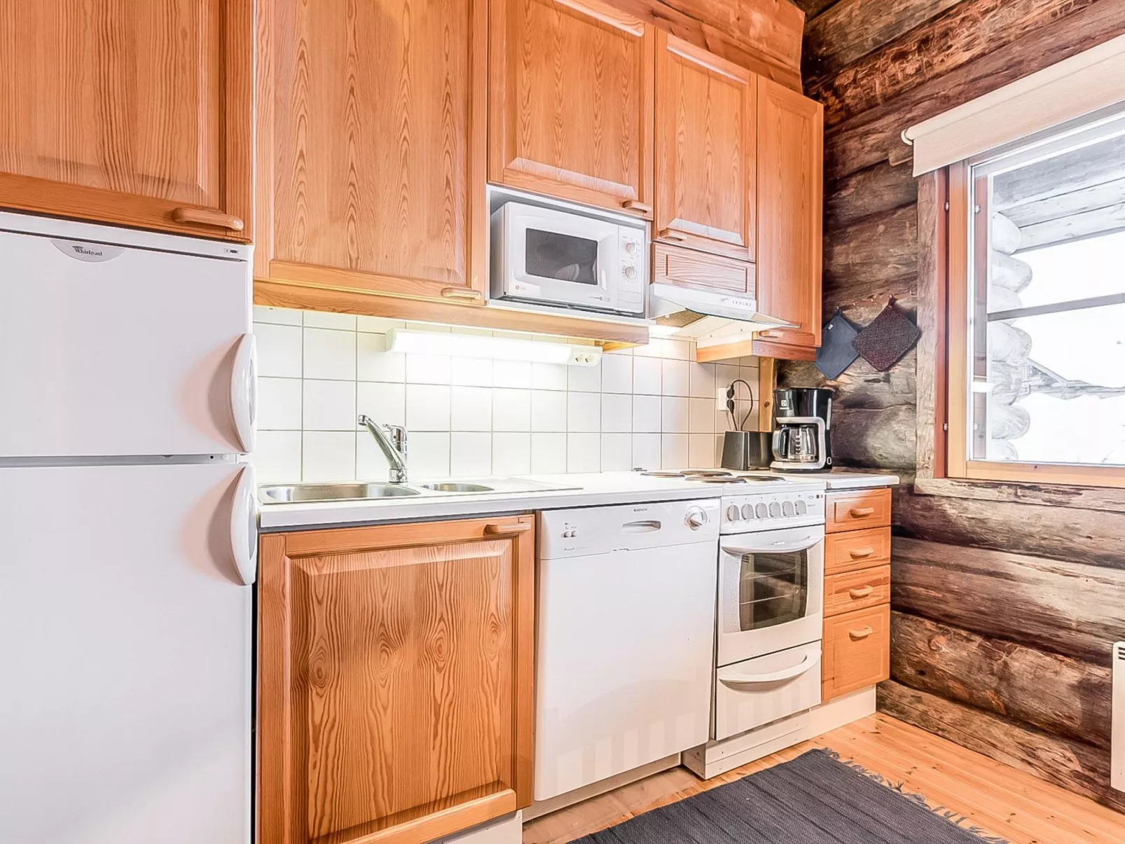 Karhunkaato as. c-Dedans