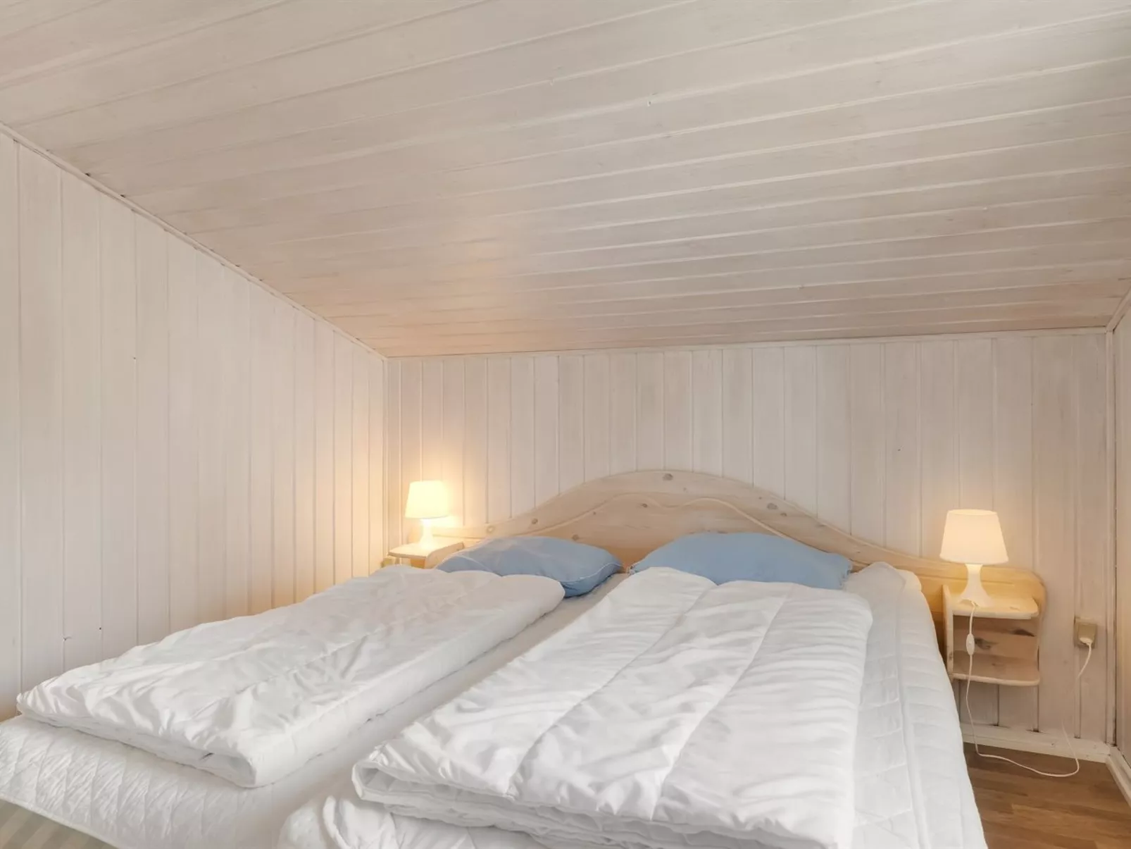 "Claudine" - 700m from the sea-Drinnen