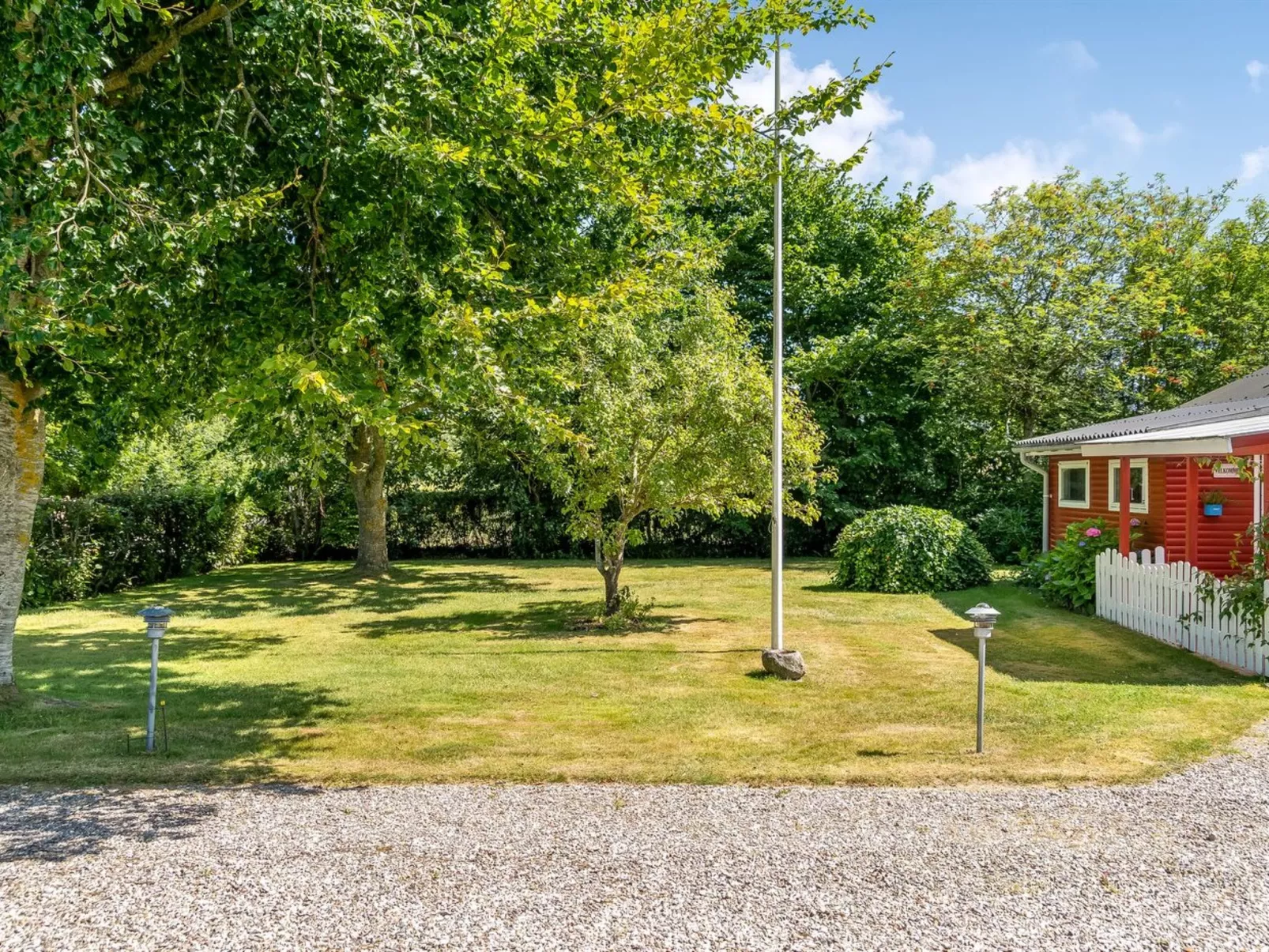 "Sallie" - 500m to the fjord-Draußen