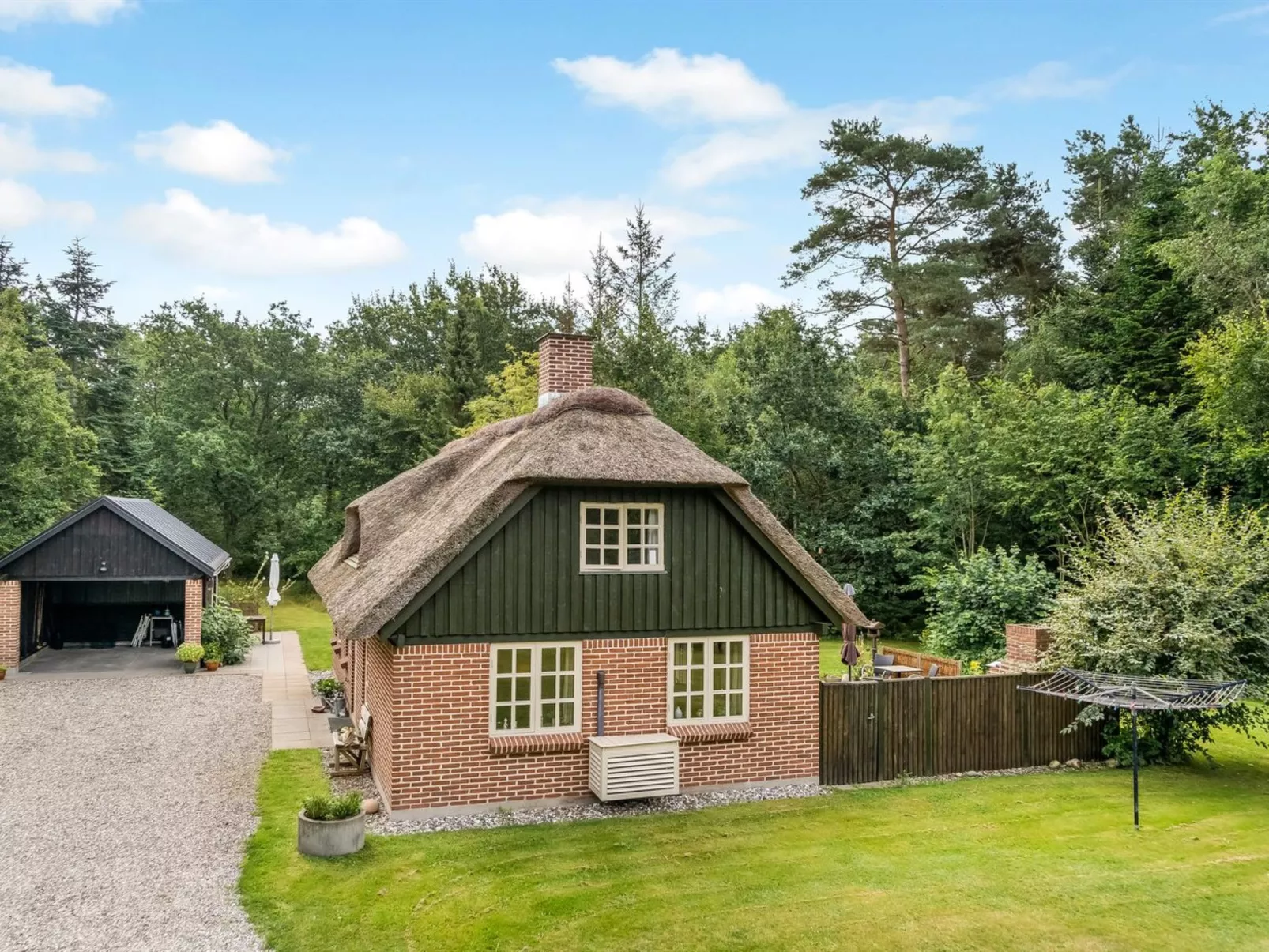 "Hilaria" - 2.1km from the sea-Draußen