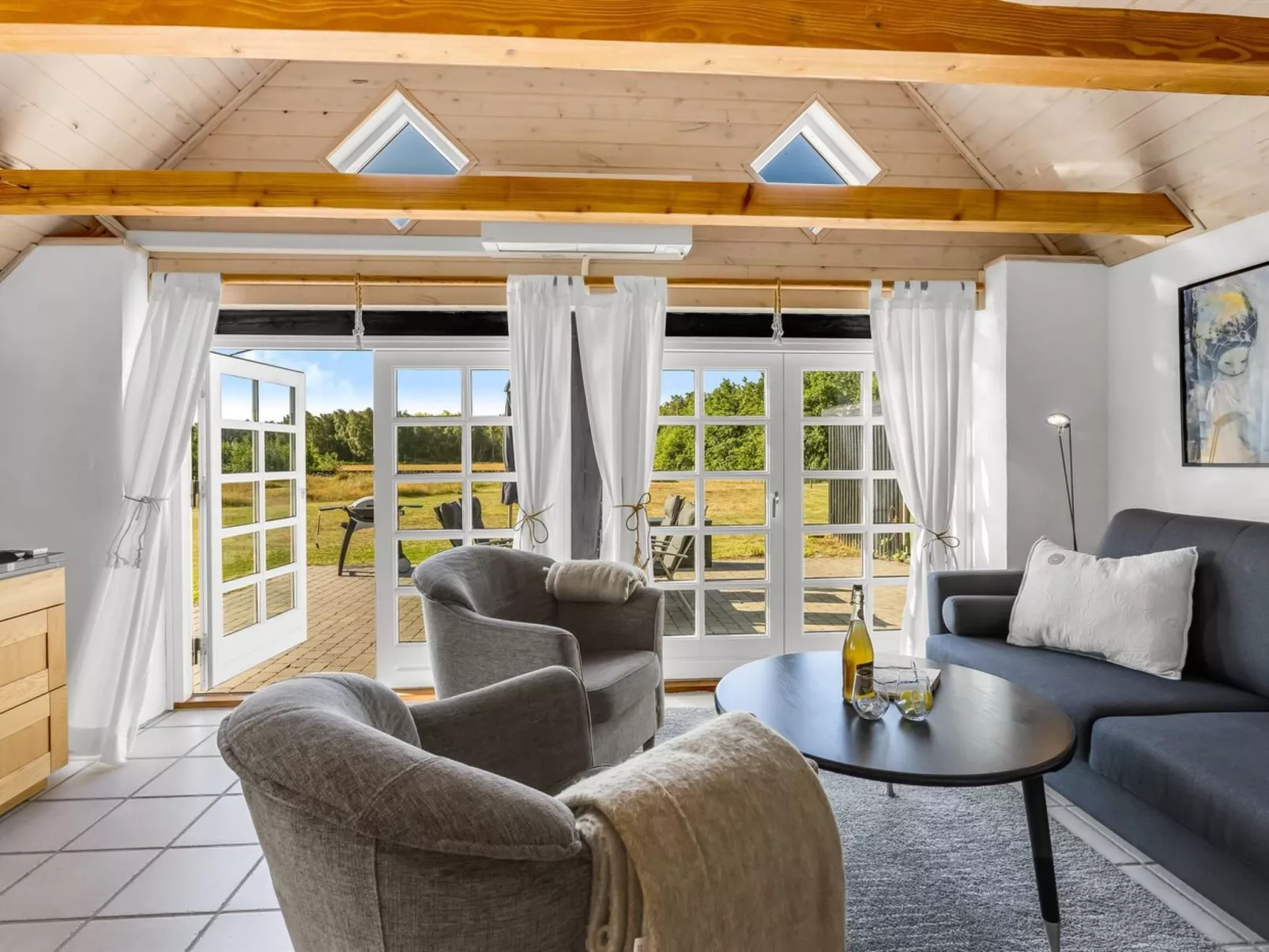 "Ronja" - 1.3km from the sea-Drinnen