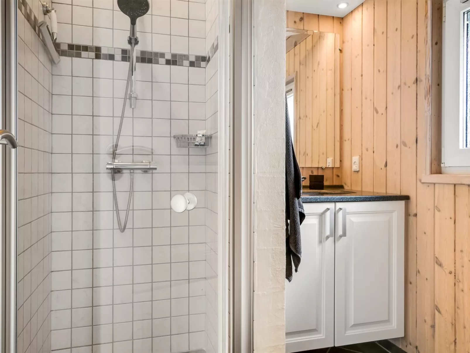 "Eeske" - 2.5km from the sea-Inside