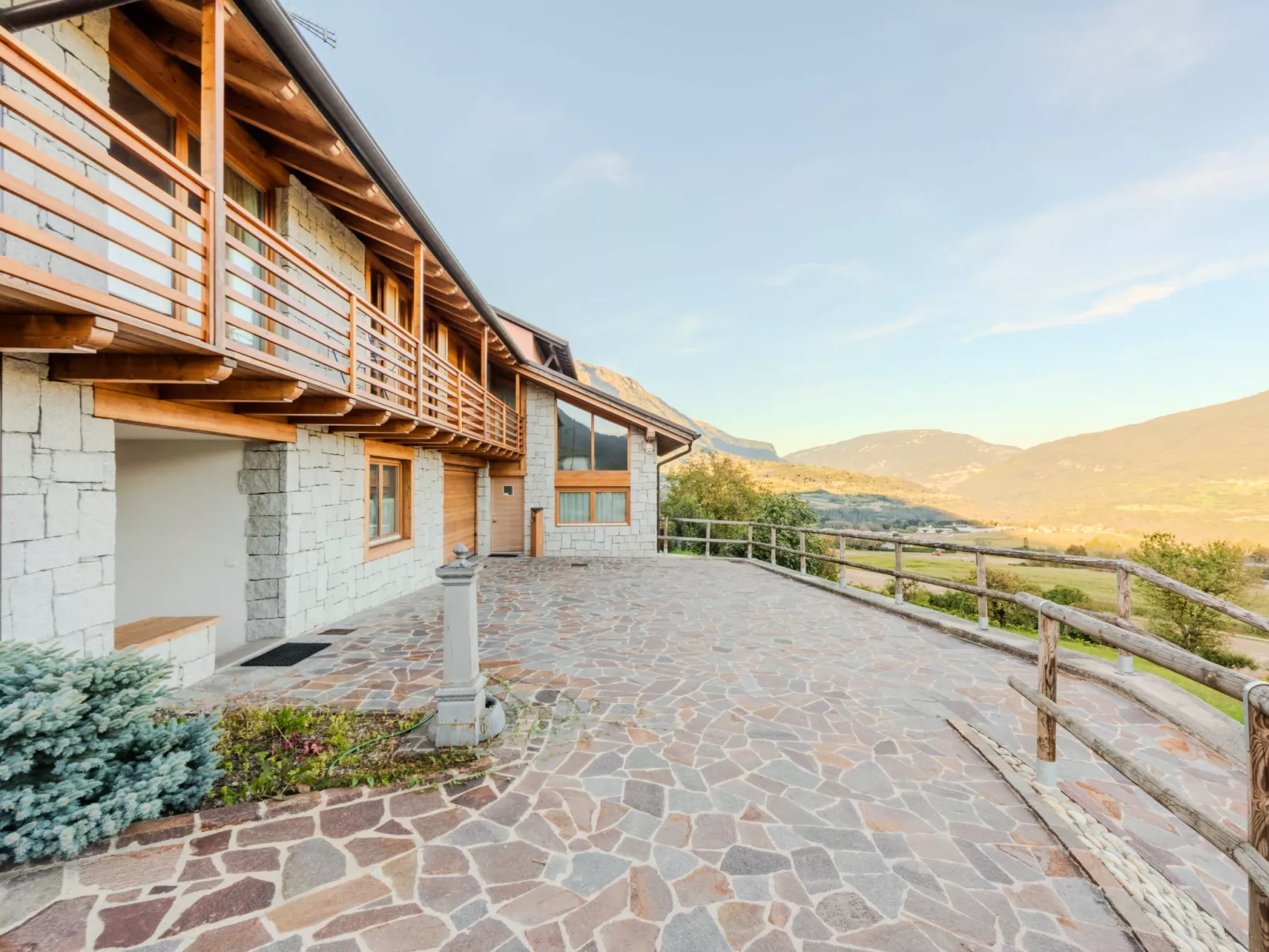 Picchio Autunno-Outside