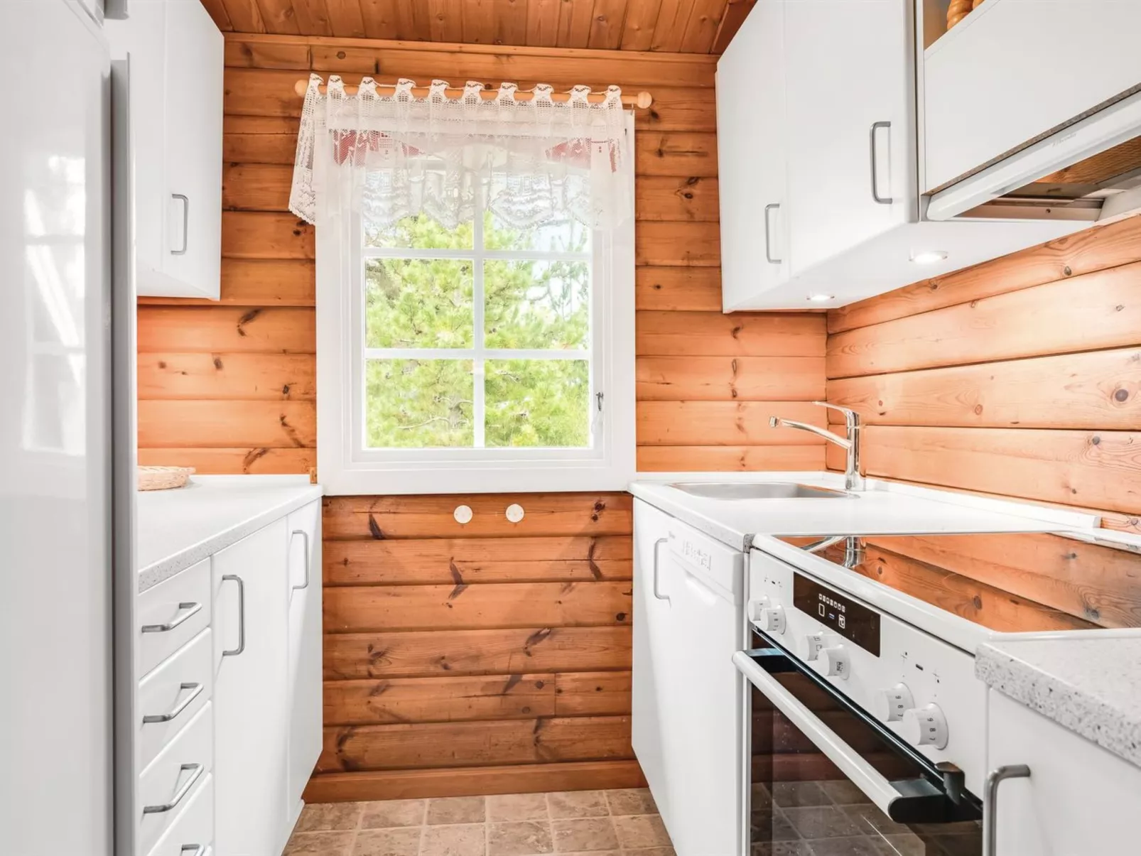 "Cholena" - 1.5km from the sea-Dedans