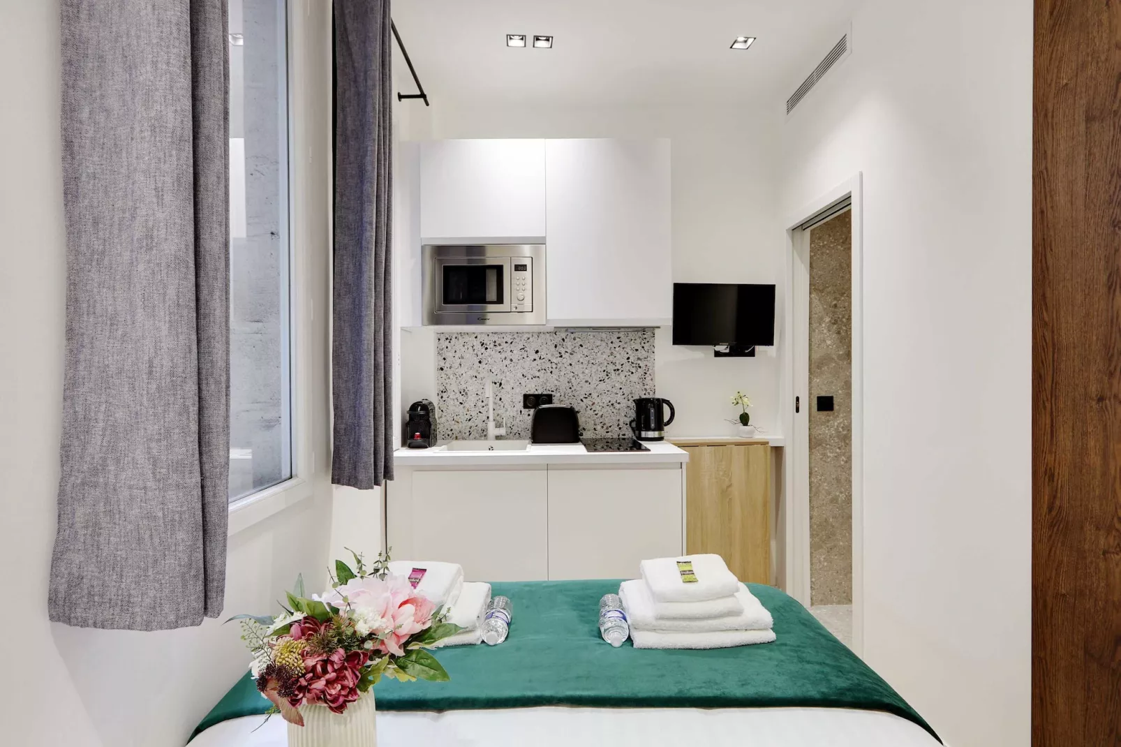 FDL-13-CAIRE 4 NEW-Nicht zugeordnet