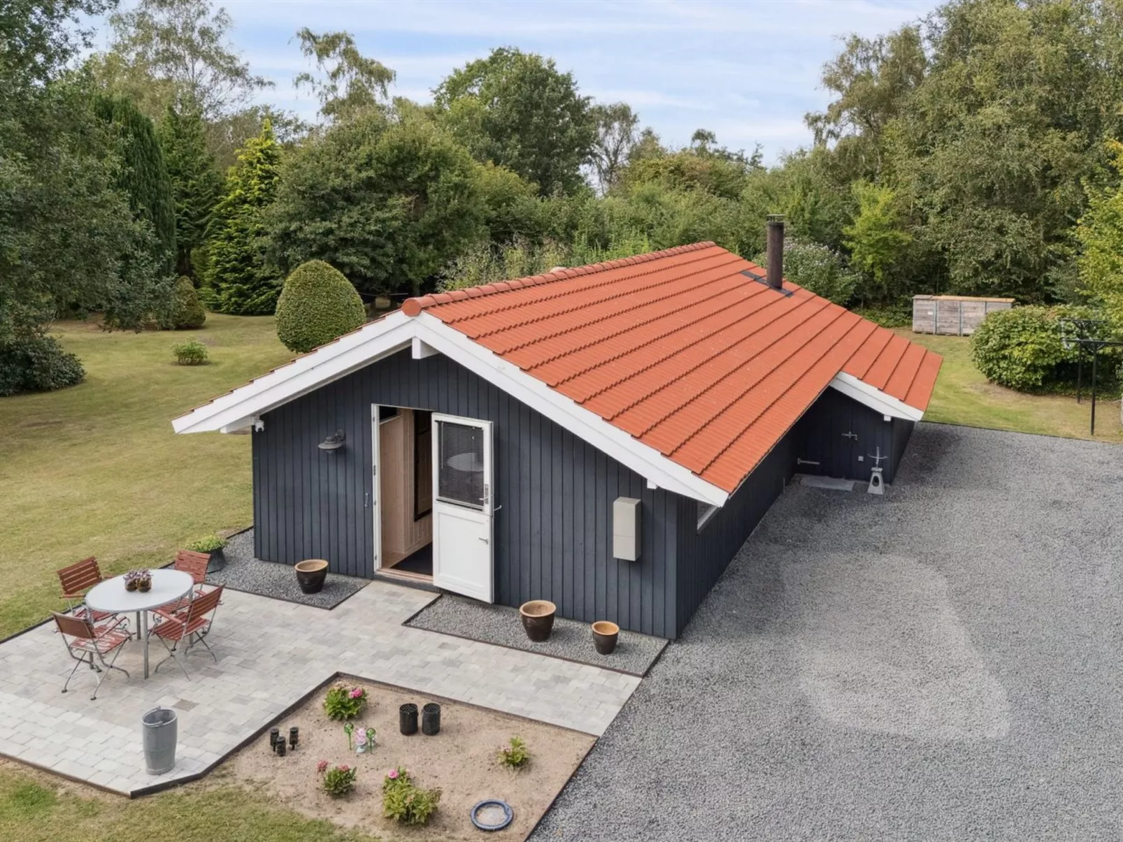 "Emelita" - 175m from the sea-Outside