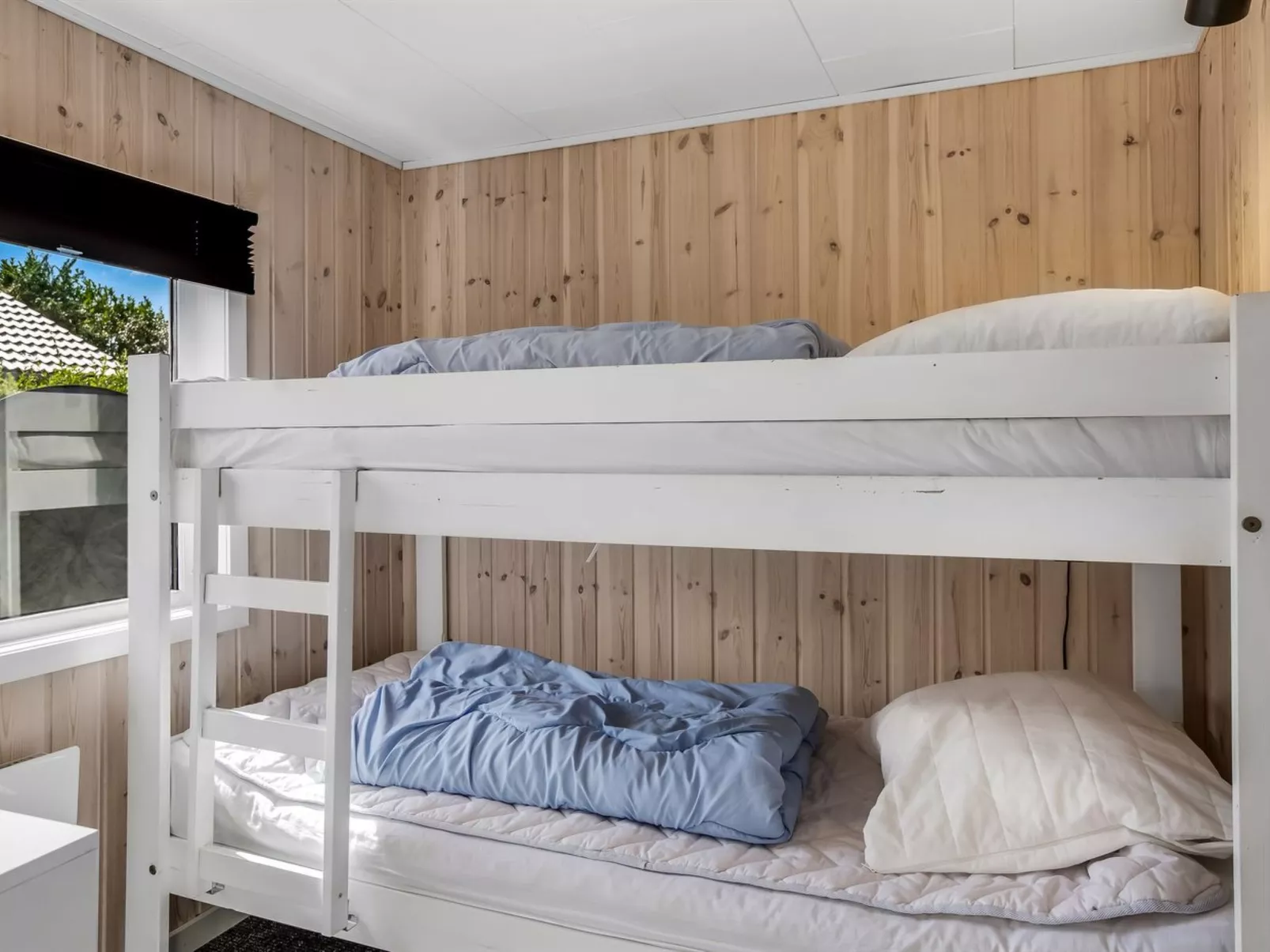 "Adia" - 500m from the sea-Drinnen