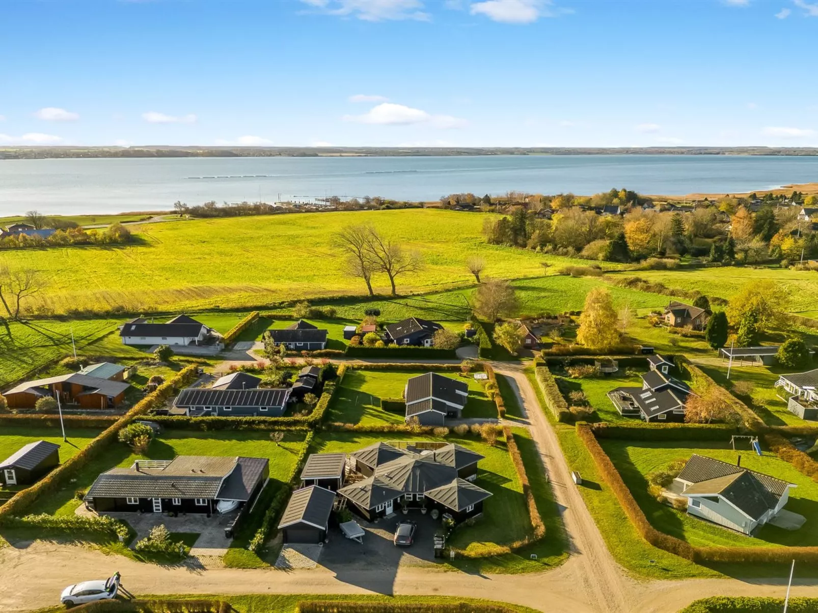 "Glenda" - 2.1km from the sea-Outside