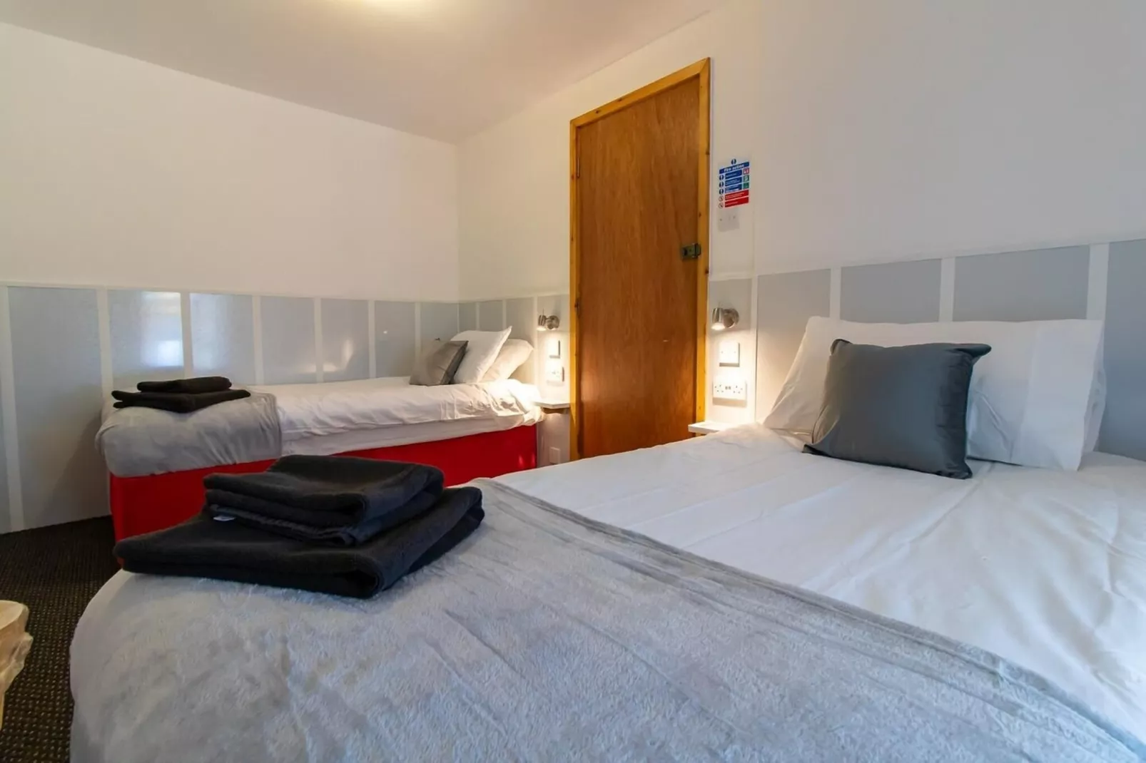 Standard Twin Room - Shared-Chambre