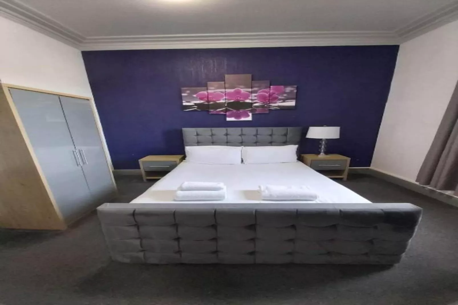 EN_SES015_Standard Single Room-Schlafzimmer